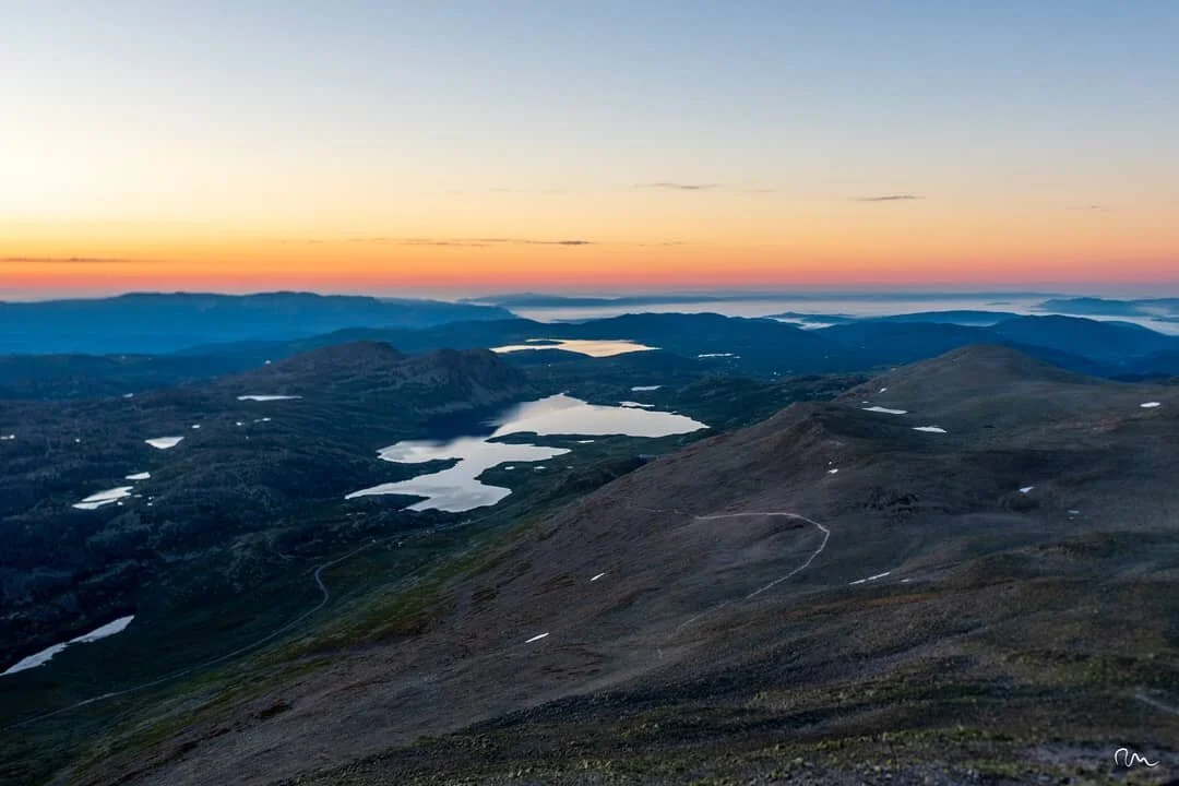 Good Morning, Norway! Sunrise from Gaustatoppen ☀️
.
.
.
.
.
.
#olympusnorge #omdem1markii #omdrevolution #breakfreewitholympus #norway #Gaustatoppen #rauland #dnt #utno