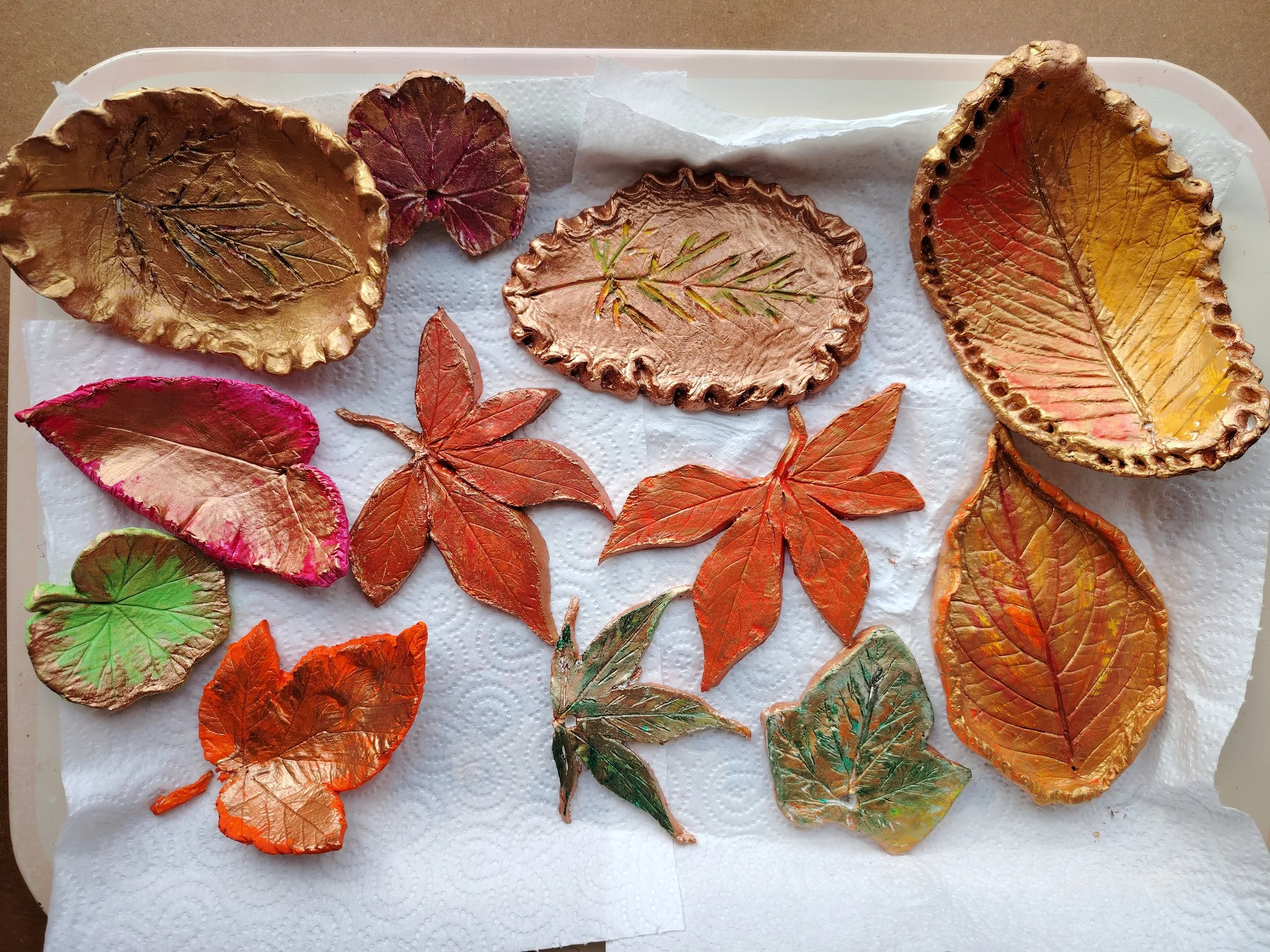 clay leaf dishes