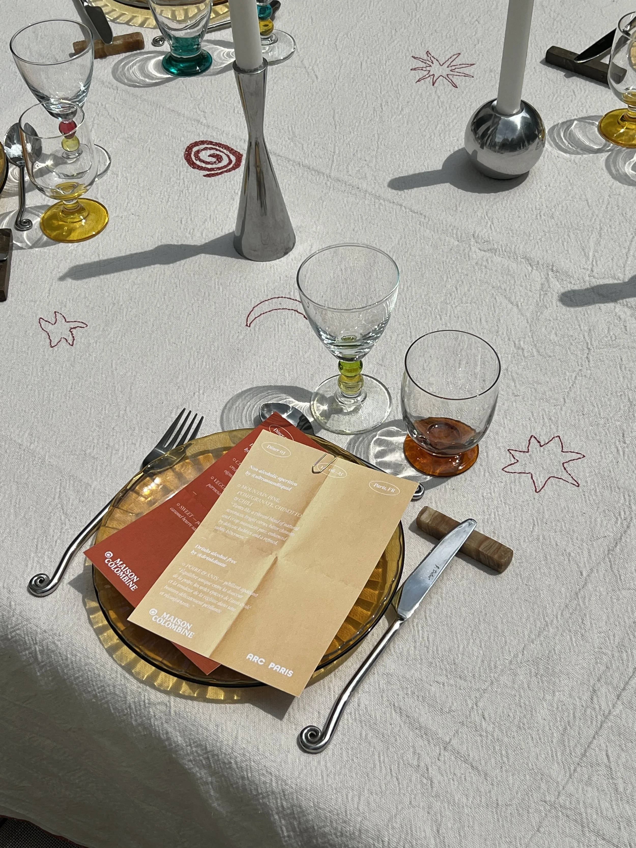 MAISON COLOMBINE x ARC PARIS - Location