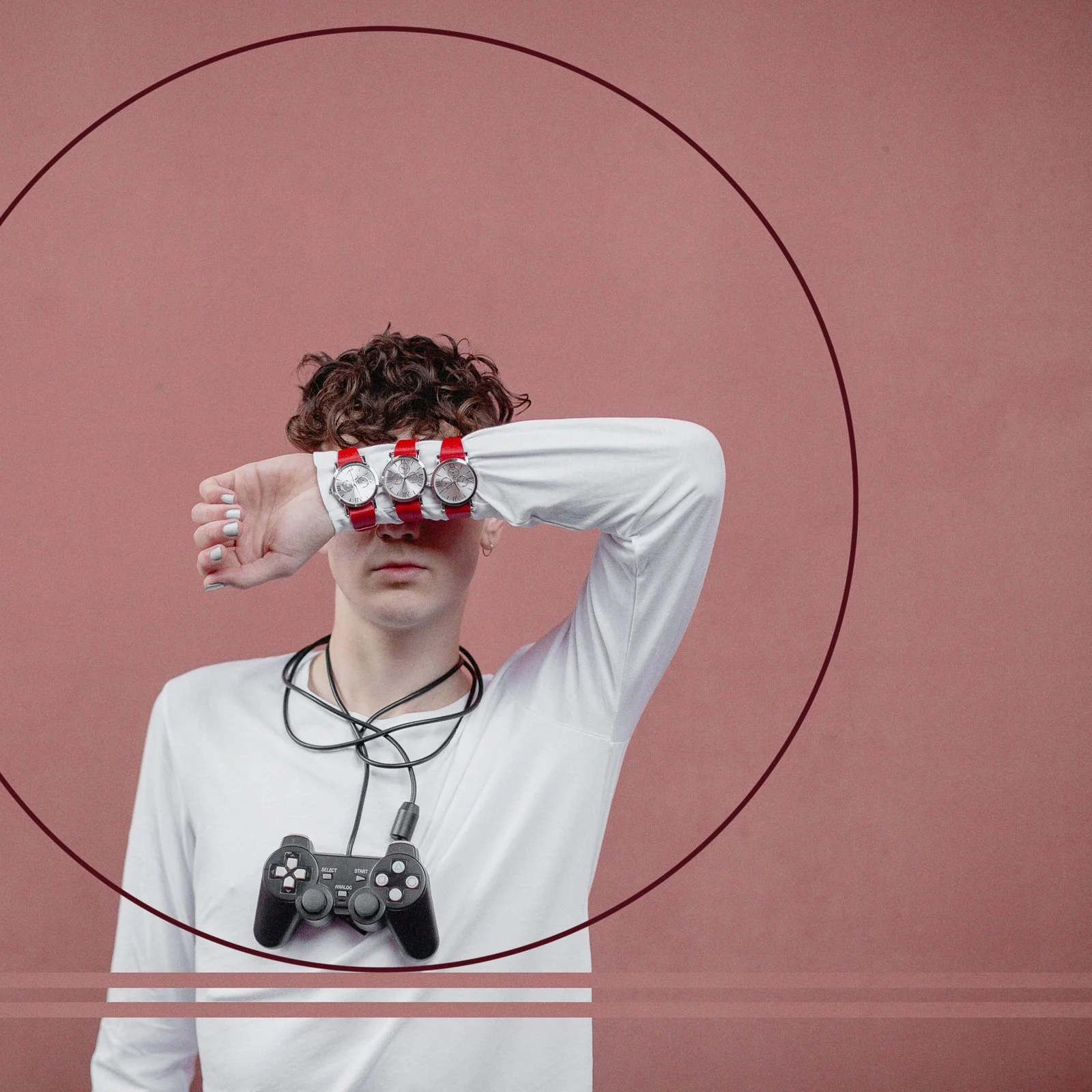  
 Title: 
 
Let's Play 
 Story & Message:   
To play - it comes so naturally to the human. It’s when we are playful that we feel most in our element. We may sometimes want to quench our thirst for fun by escaping into a ‘Second Life’. This often hap