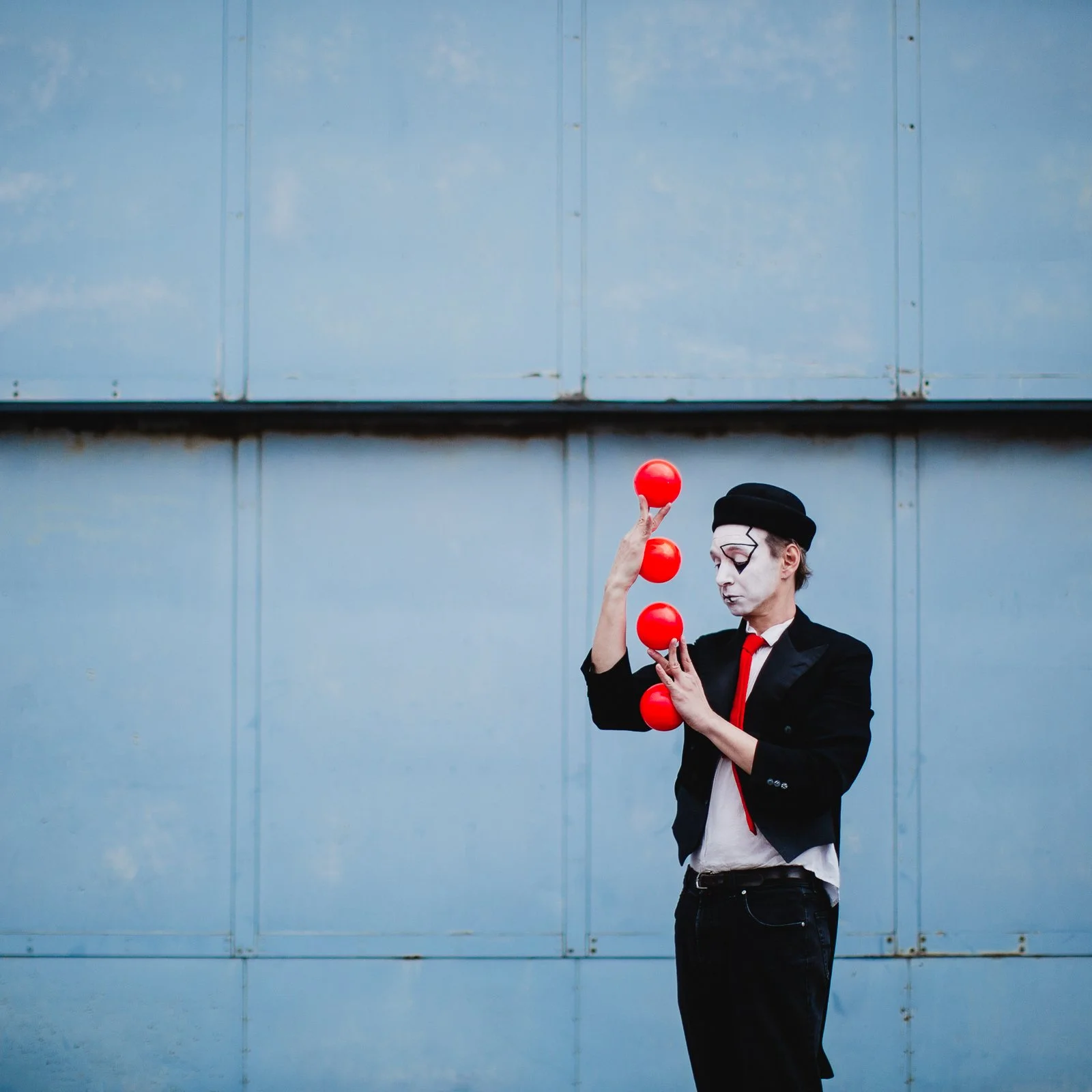  
 Title: 
 Lines Are Made Of Dots 
 Project:   
No Project
 