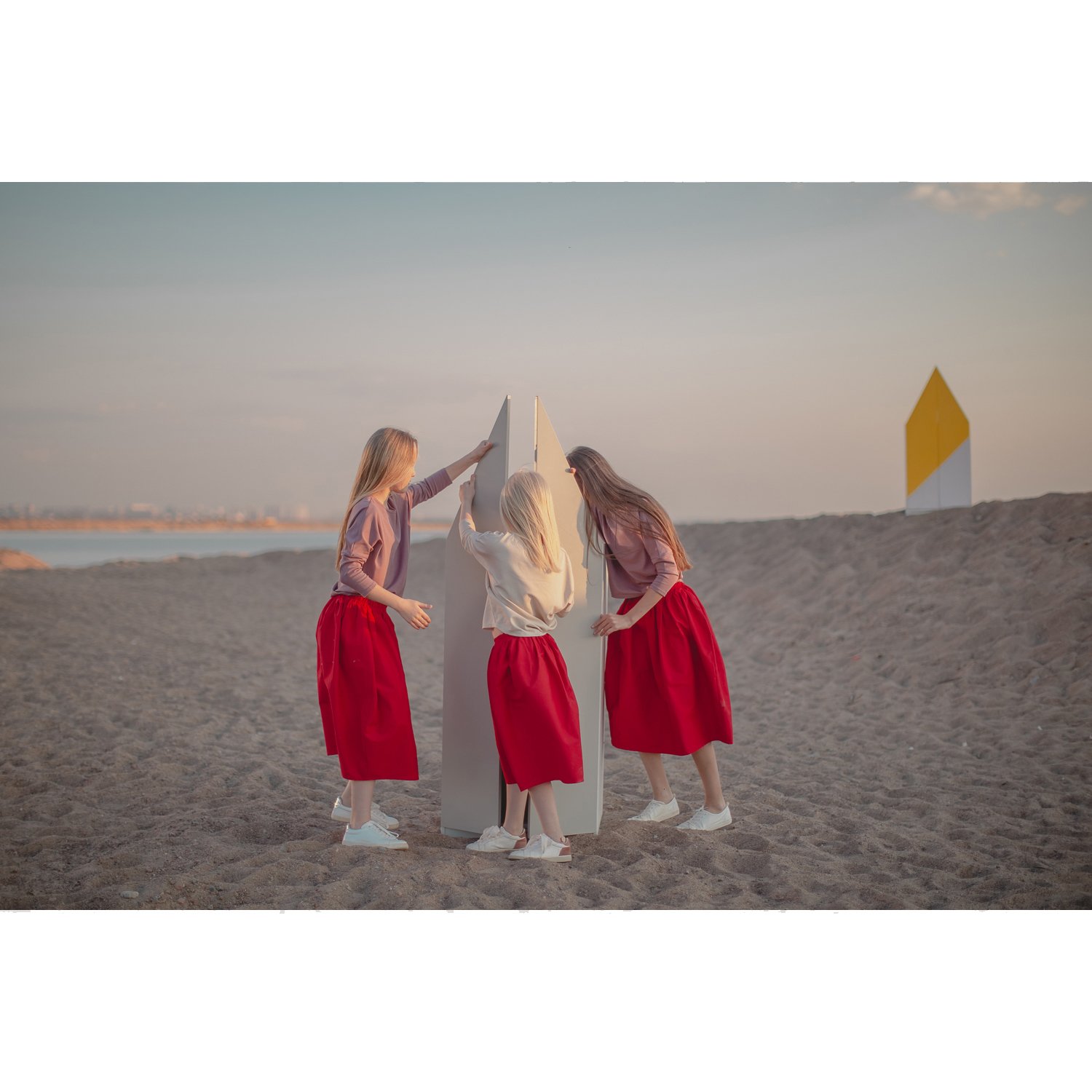 dasha-pears-lost-and-found-what's-inside-product cover.jpg