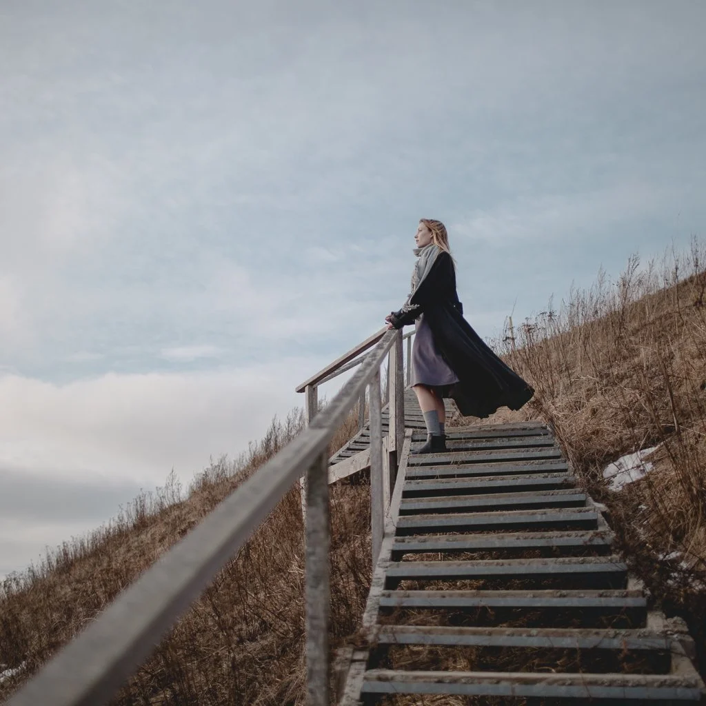  
 Title: 
 
Don’t Look Back 
 Story & Message:   
How many old beliefs, stories, and assumptions are you holding on to? Like tight invisible ropes, they wrap around your life and won't let you grow. But maybe it's ok with you? For now.
 