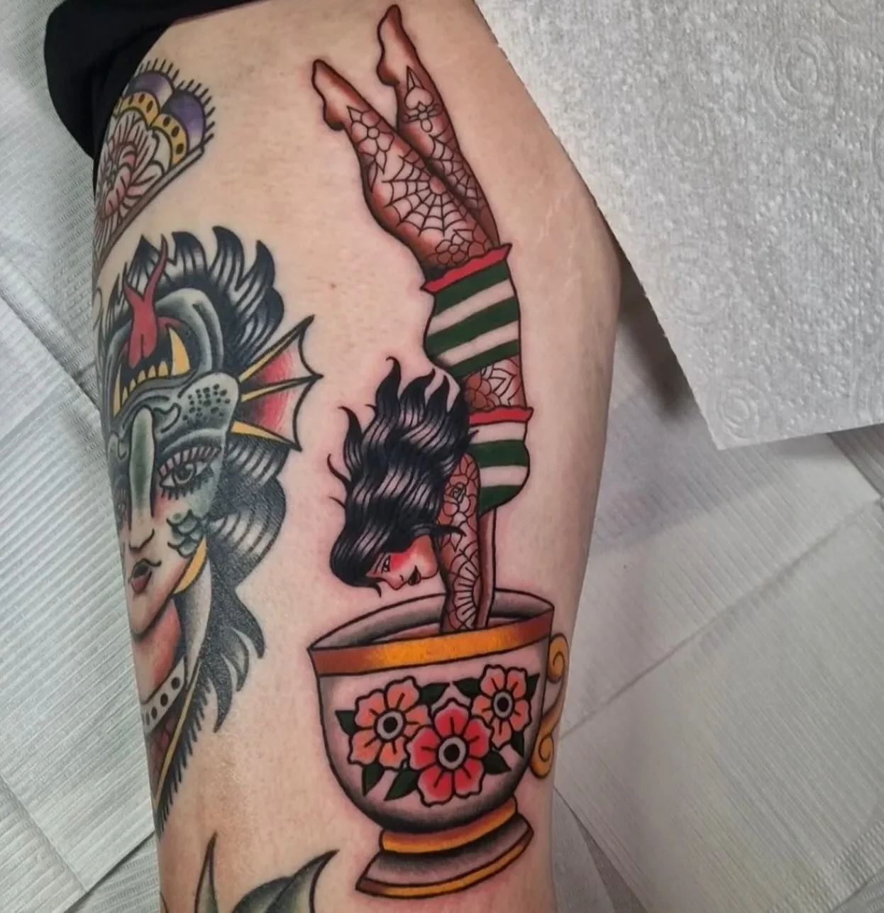 Diver lady ☕️ - Done by @goodlucktoni 

📍@wildhorsestattooco Wirral, UK
.
.
.. 
#wildhorsestattooco #traditionaltattoo #uktattoo #uktattooartists #tattoostudio #uktattoostudio #wirral #wirraltattoo #liverpooltattoo #birkenheadtattoo #manchestertatto