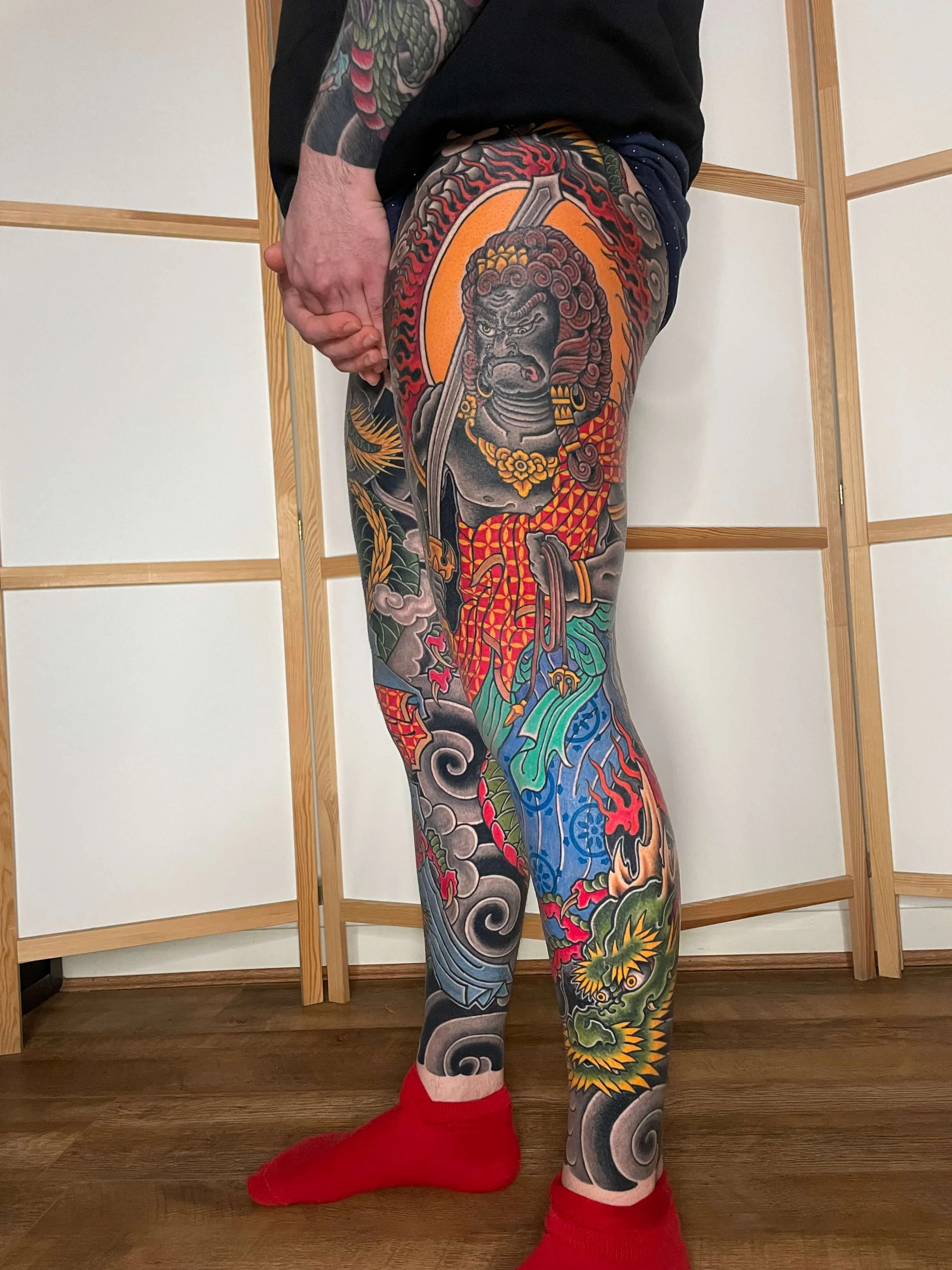 japanese-leg-sleeves-uk-4.jpeg