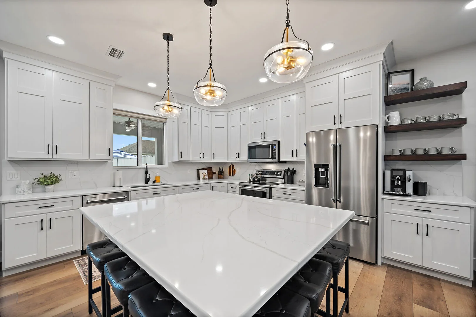 Cleaning serv ice in Bradenton,  FL