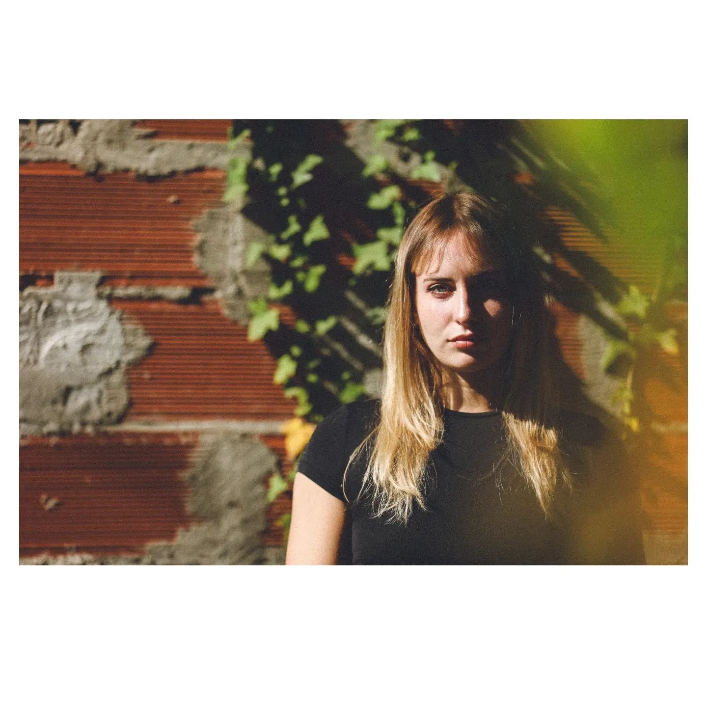 Be yourself! 

@canonfrance 
#portraitphotography #photographebassindarcachon #portret #sunnyportraits #vintagestyle #portraitphotography