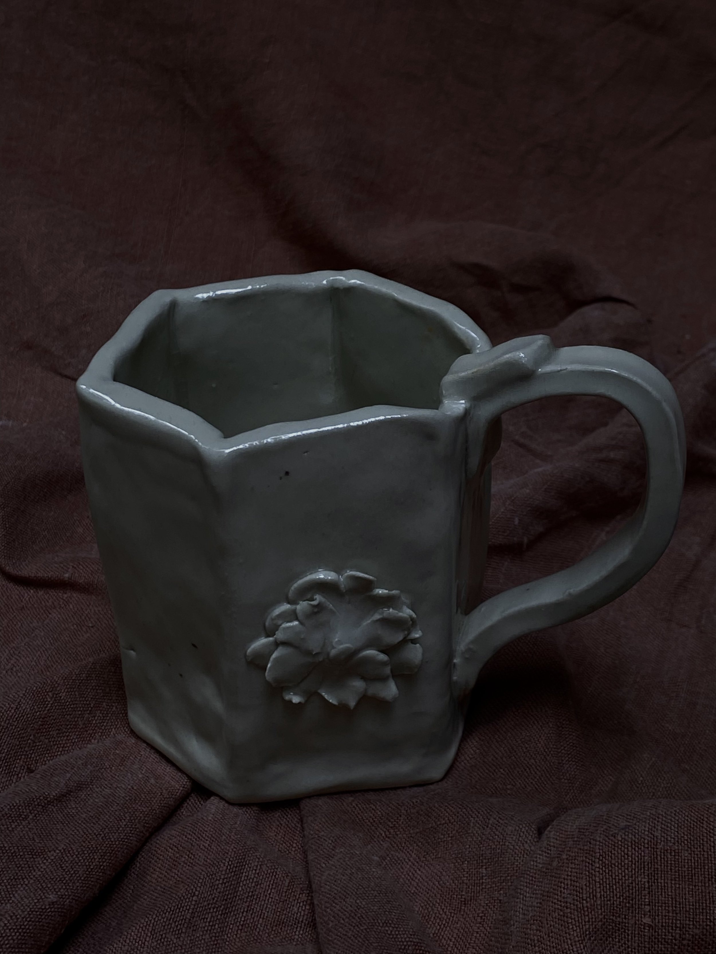 Hexagonal mug