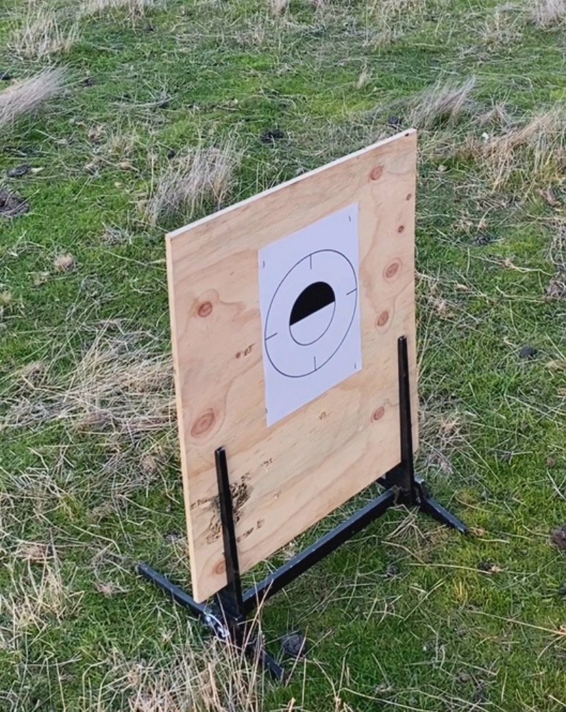 target holder.JPG