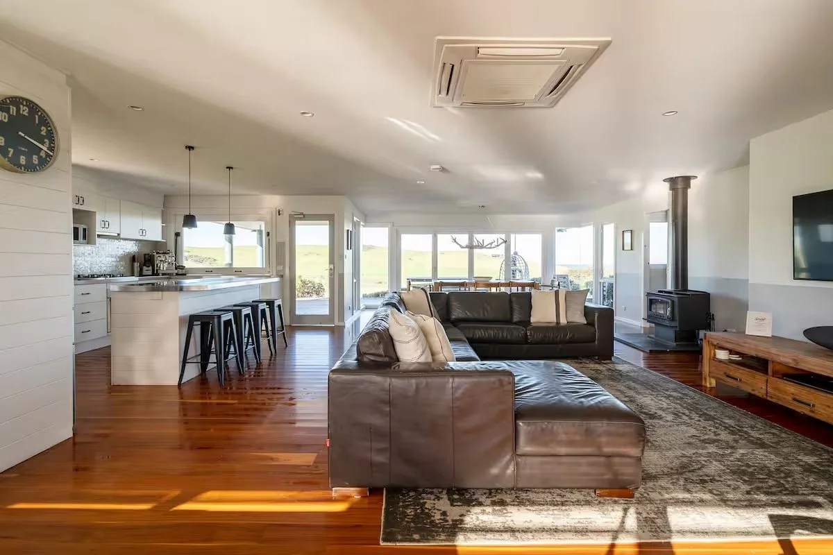 Farmhouse - Lounge Room