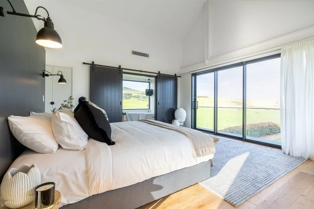 Luxury Barn Master Suite 2