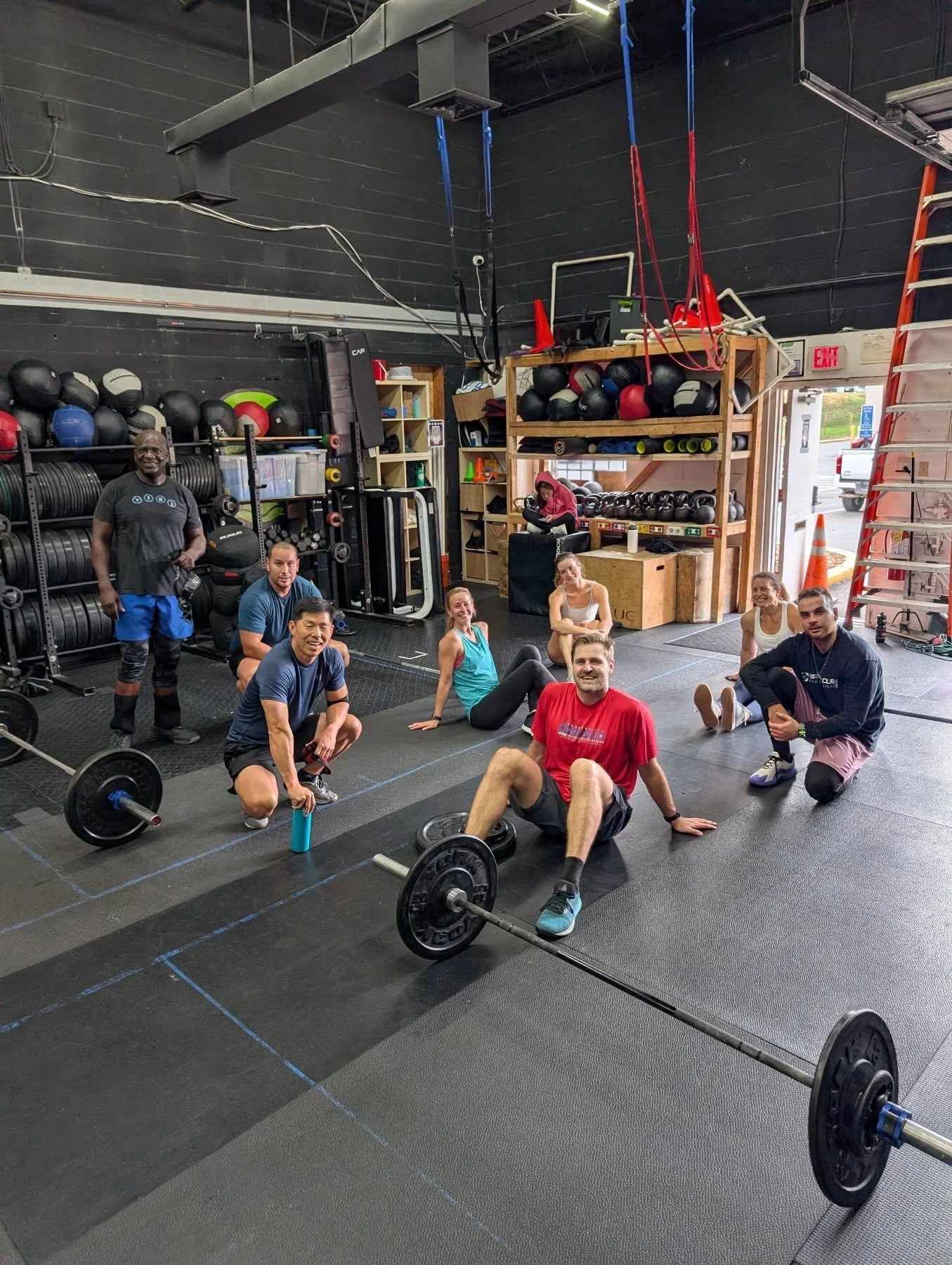 Thank you to everyone who came out this morning. It was a great time for Booths and burpees with @honeygrow 
.
#burpees