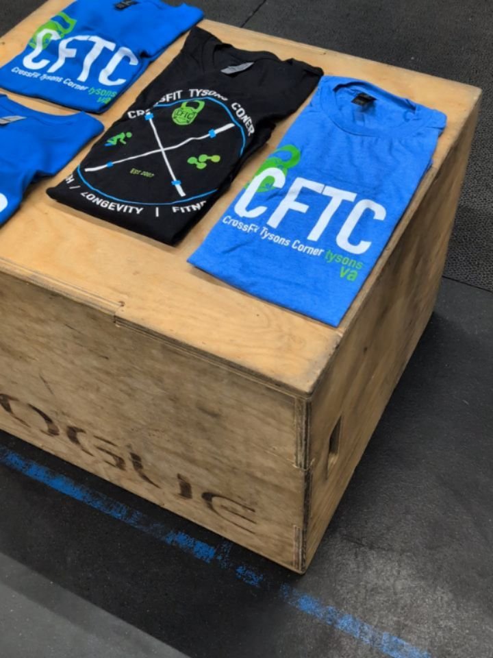 Reviews are in, and we're so thankful for the amazing feedback on Google! 🙏
Congrats to our T-Shirt winners: Paul, and our incredible CrossFit Kids athletes, Derek and Isaac! 🥇
Derek and Isaac, it's been an honor watching your steady progress over 