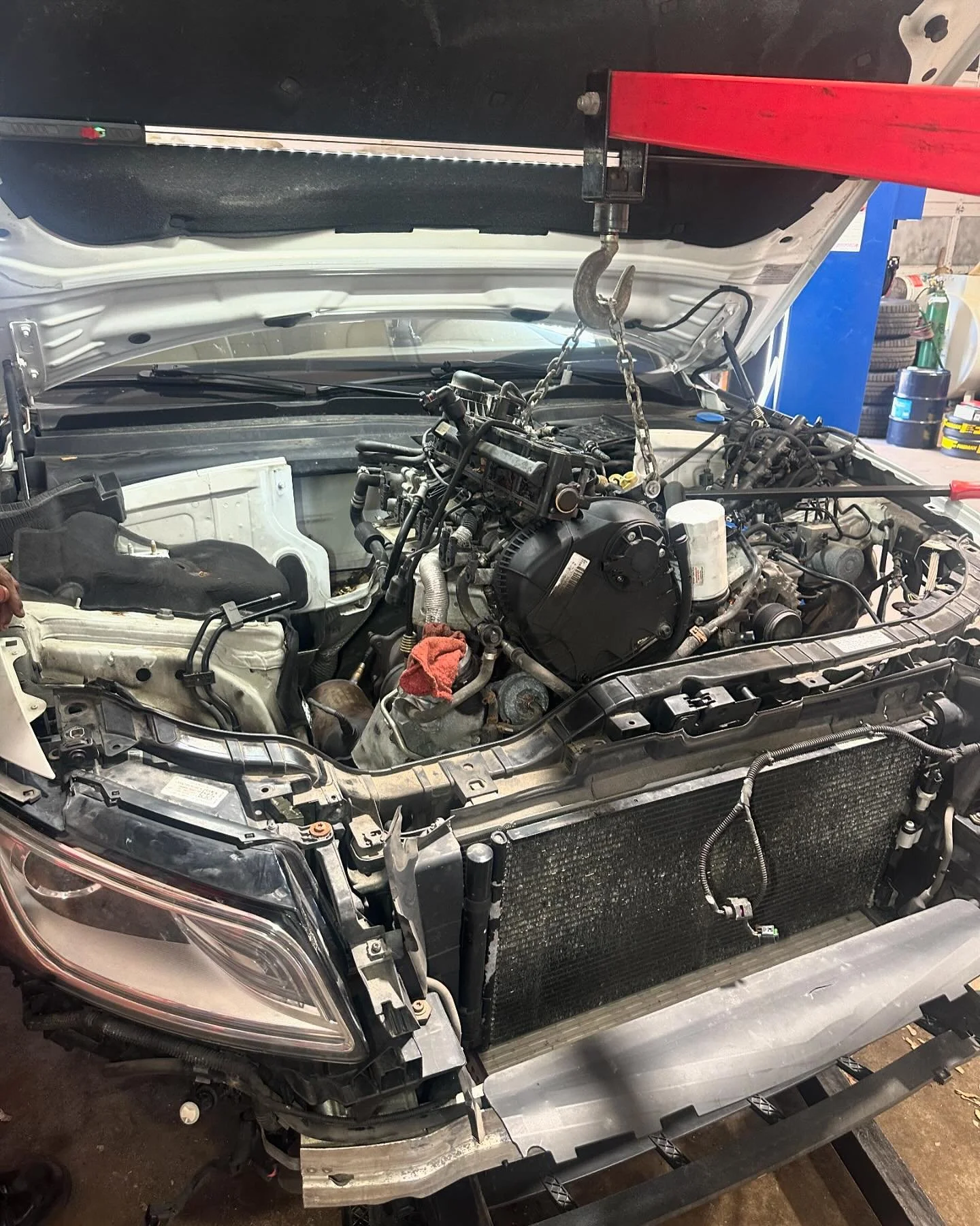 Engine swap on a Audi Q5 😬