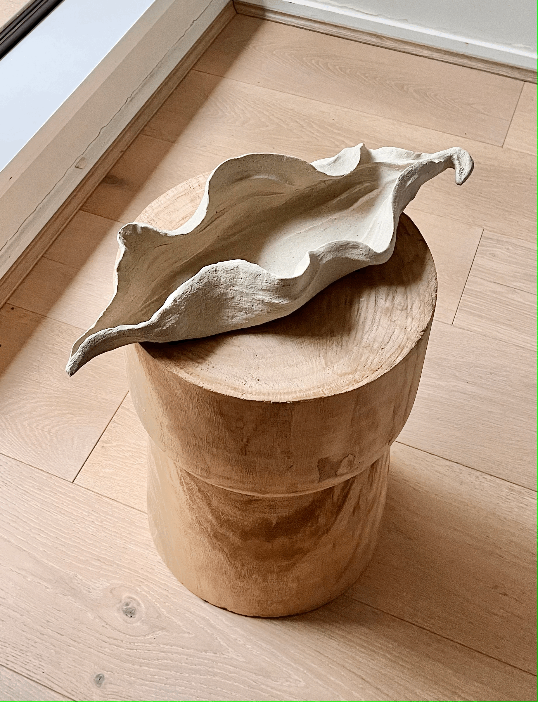White Leaf Sculpture/Fruit Bowl