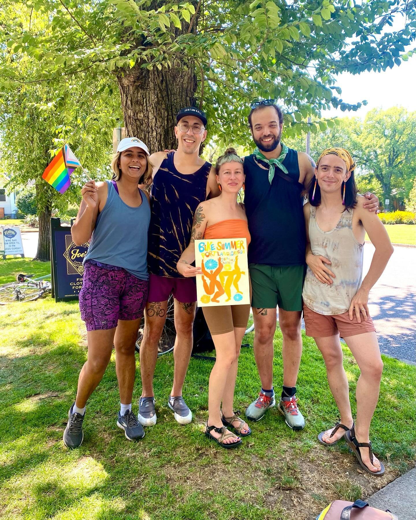 Sharing a few more very cute photos from our August 🌷 ride 🥹!

Swipe through for some of the sweetest garden-y portraits and tender queer and bipoc joy 💖

Thanks to folks who joined us and the friendliest reminder that we&rsquo;re going on a field