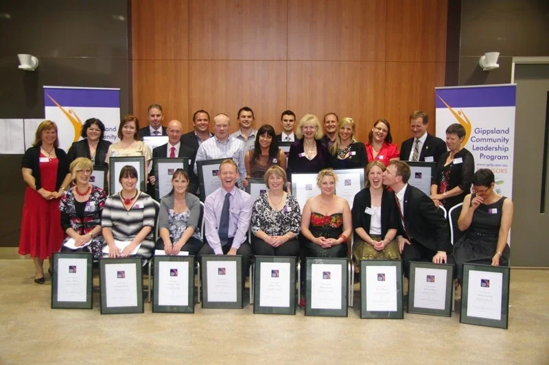 2010 GCLP group photo AM kiss resize.JPG