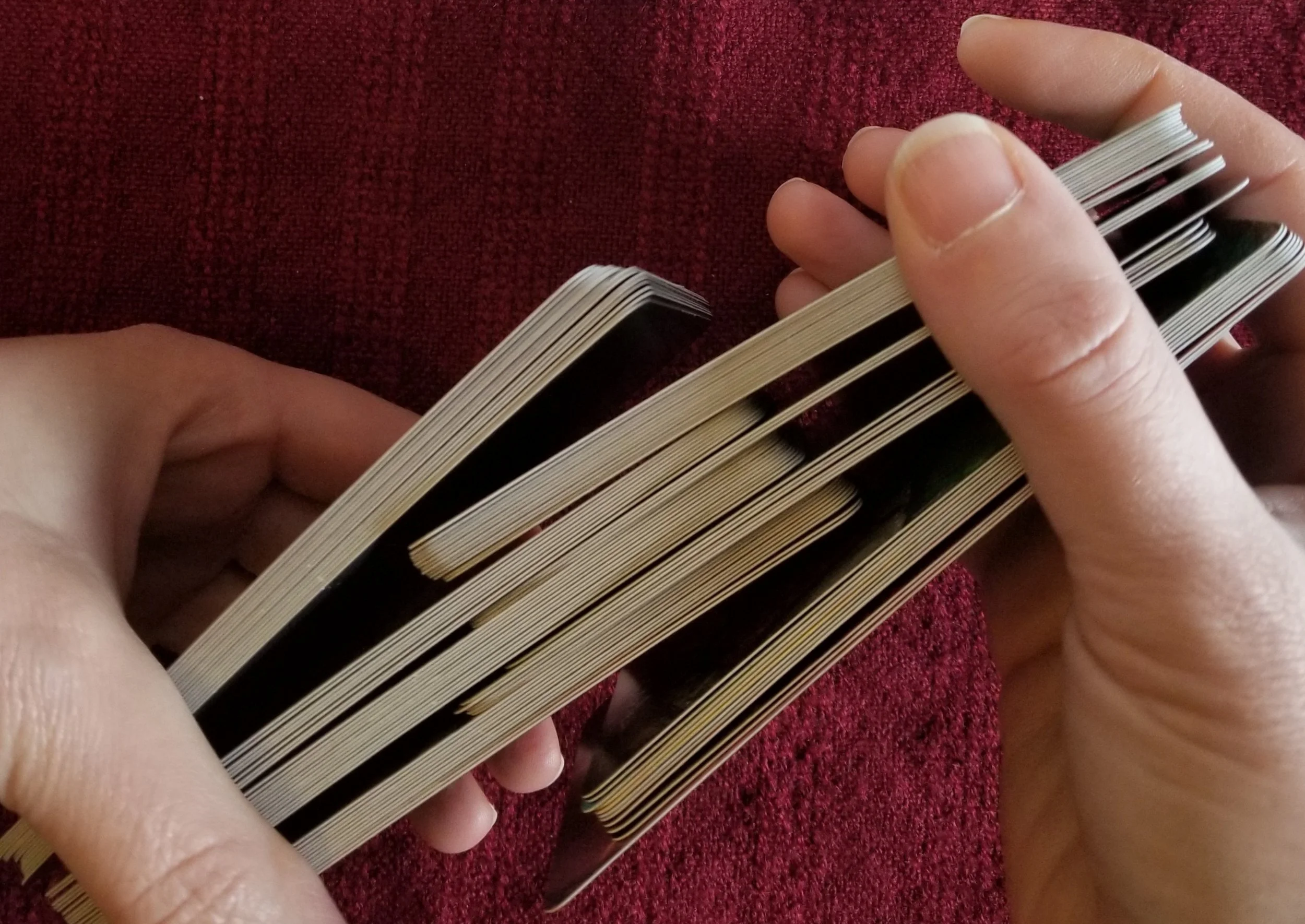 How to Shuffle Tarot Cards The Weave or Faro Shuffle