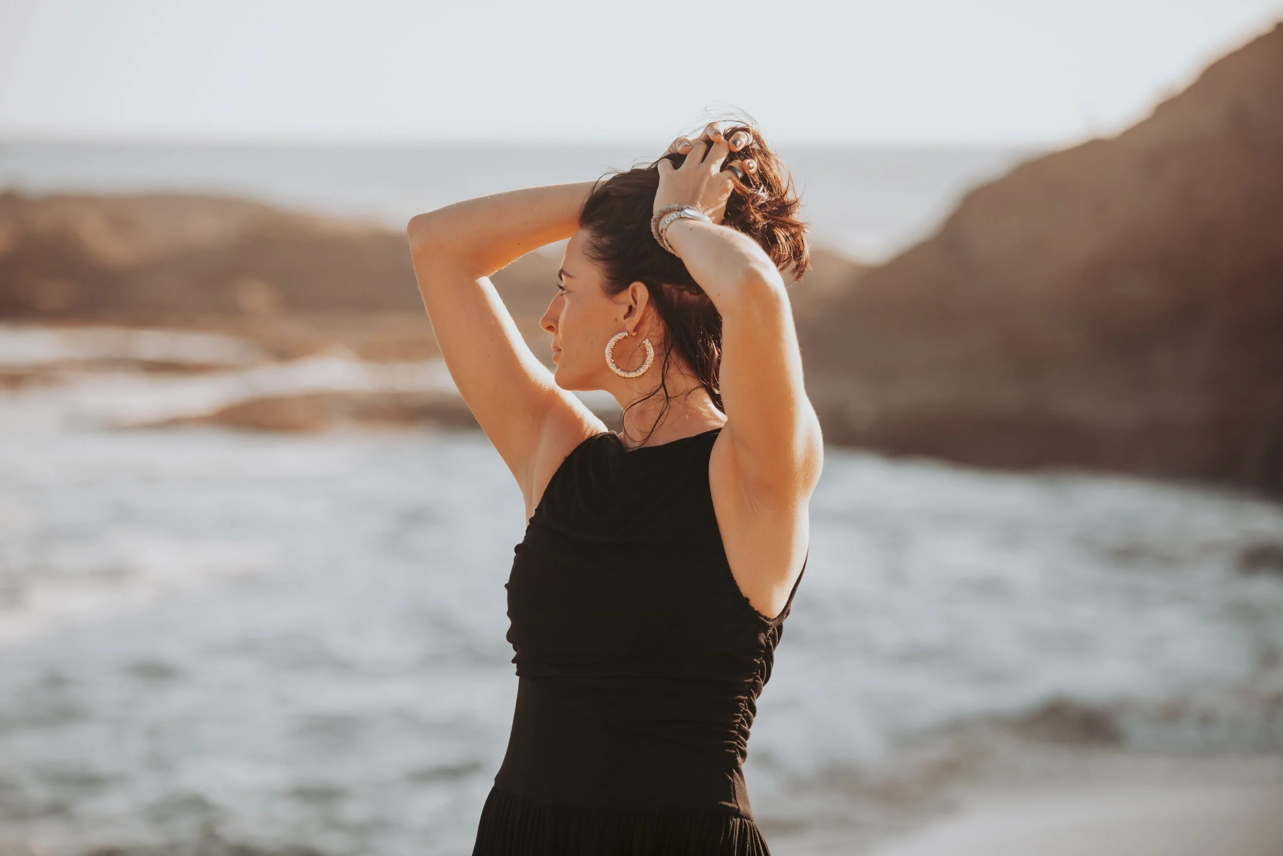 Why your period might be talking to you.

Heavy periods. Periods that show up early. A cycle that feels louder than it used to.

We tend to treat these as isolated problems, something to manage, medicate, or ignore. But in the body, nothing happens i