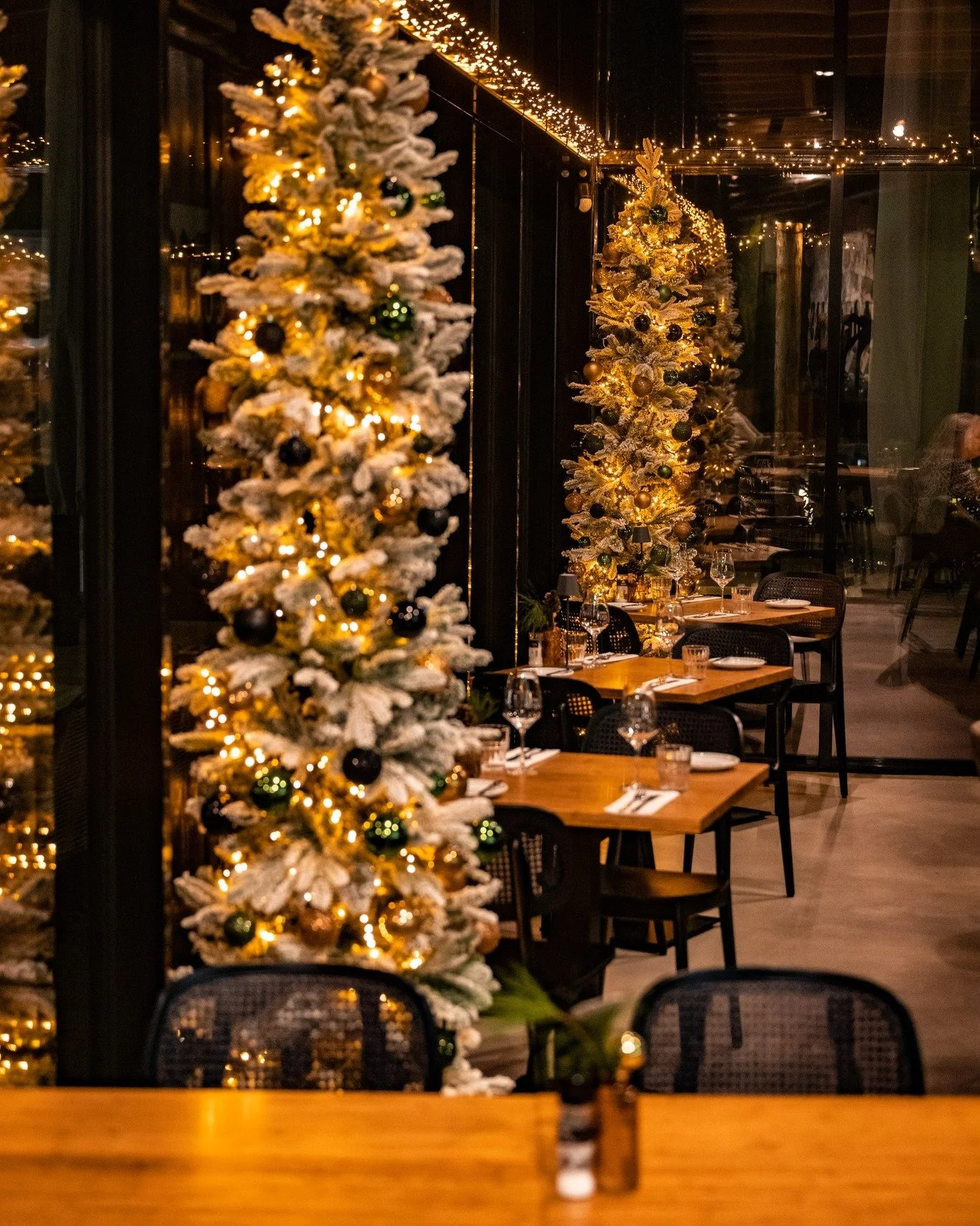 𝚂𝚏𝚎𝚎𝚛𝚟𝚘𝚕𝚕𝚎 𝚔𝚎𝚛𝚜𝚝𝚖𝚊𝚛𝚔 𝚒𝚗 𝙶𝚎𝚕𝚍𝚎𝚛𝚖𝚊𝚕𝚜𝚎𝚗!
Vandaag van 14:00 tot 20:00 uur staat het centrum volledig in kerstsferen. Sfeervolle kramen, lekkernijen, kerstmuziek, een levende kerststal en natuurlijk bezoek van de enige ech