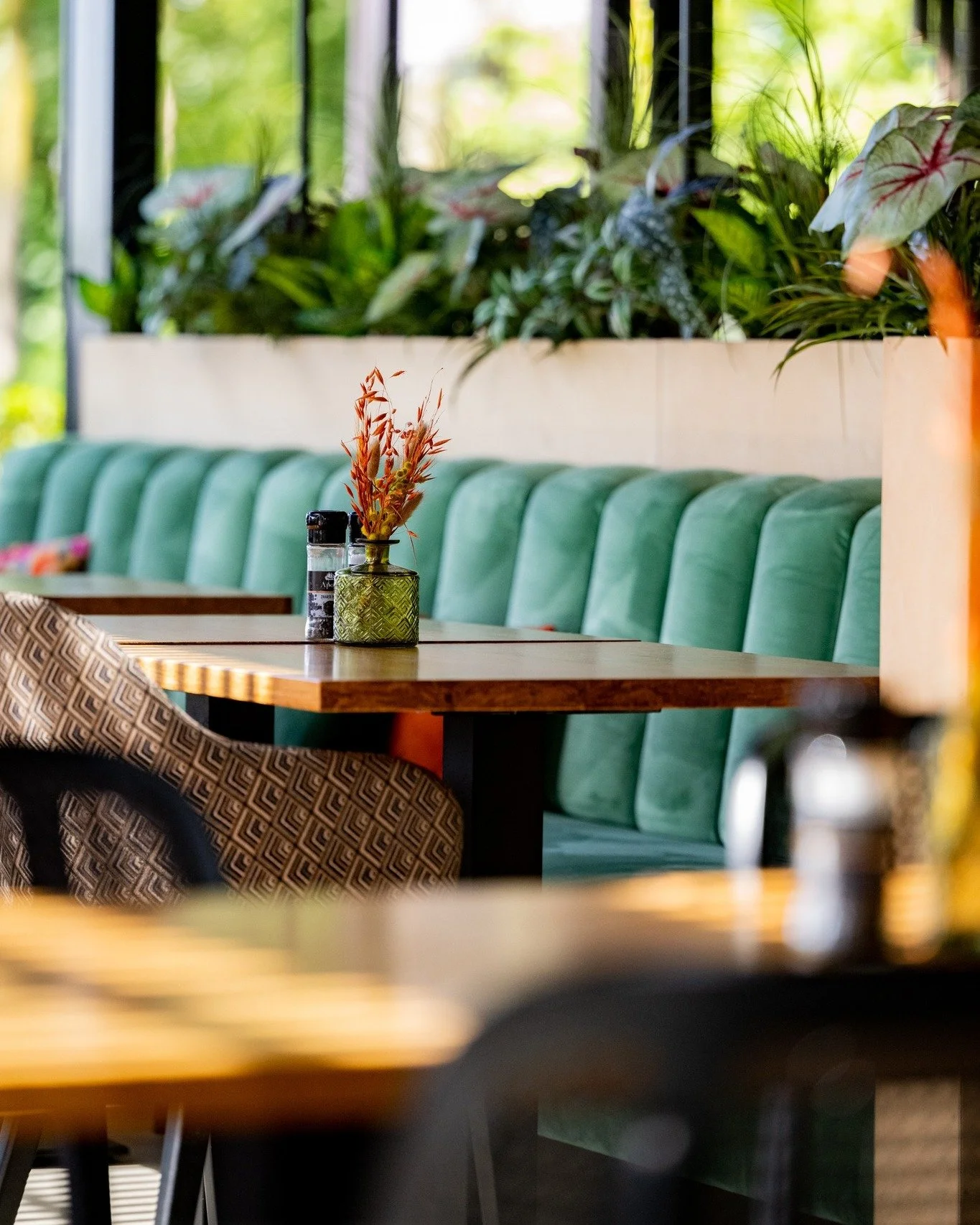 De tafels blijven vandaag leeg, de keuken stil&hellip; even een moment om op te laden.
Maar morgen staan we weer fris en vol energie voor jullie klaar.
Voor mooie gerechten, goede gesprekken en gezellige momenten aan tafel.

Tot snel bij Locals! 

He