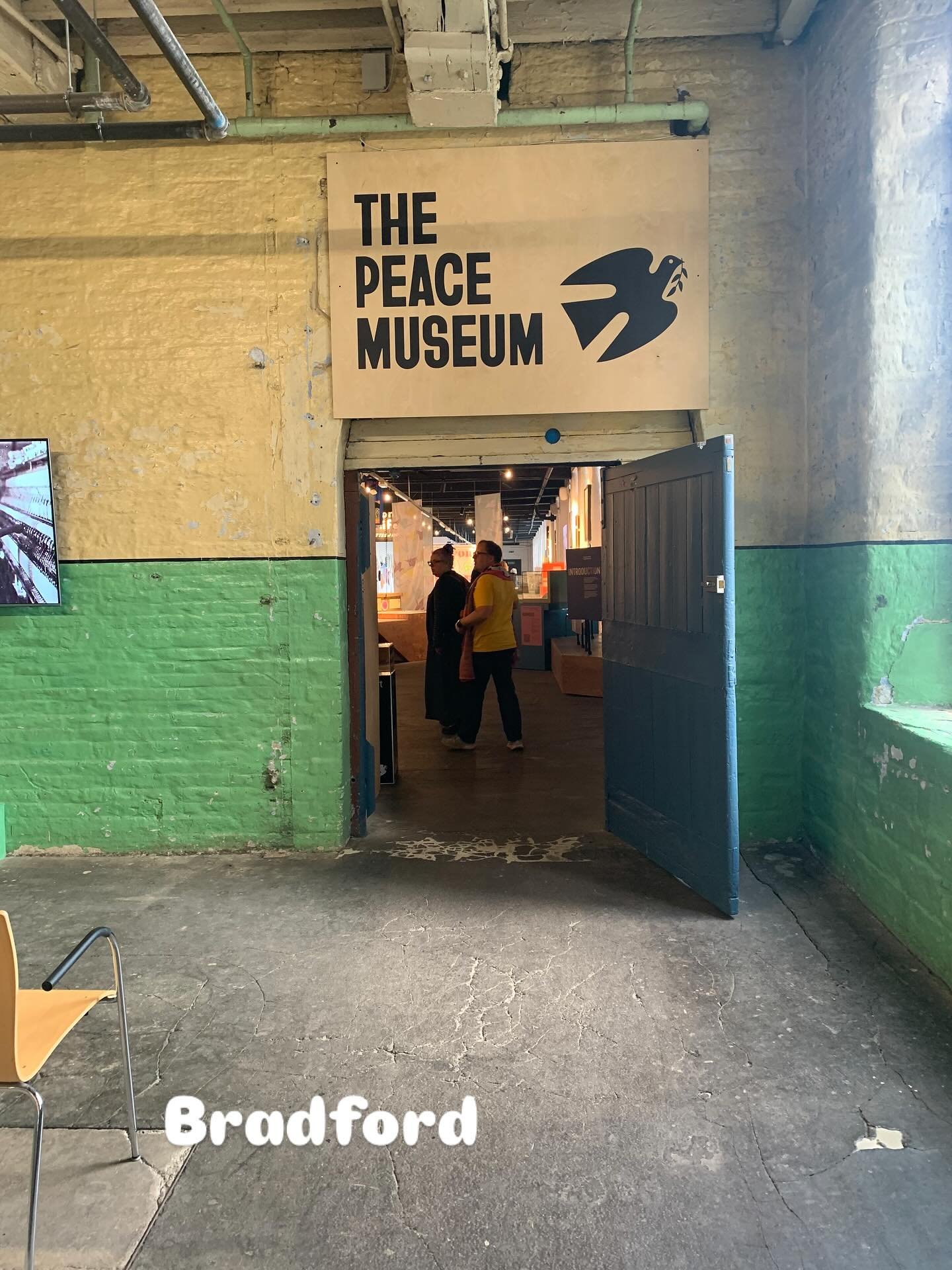 Good to finally visit the Peace Museum in Bradford. Great exhibition of badges on display. ☮️ @peacemuseumuk