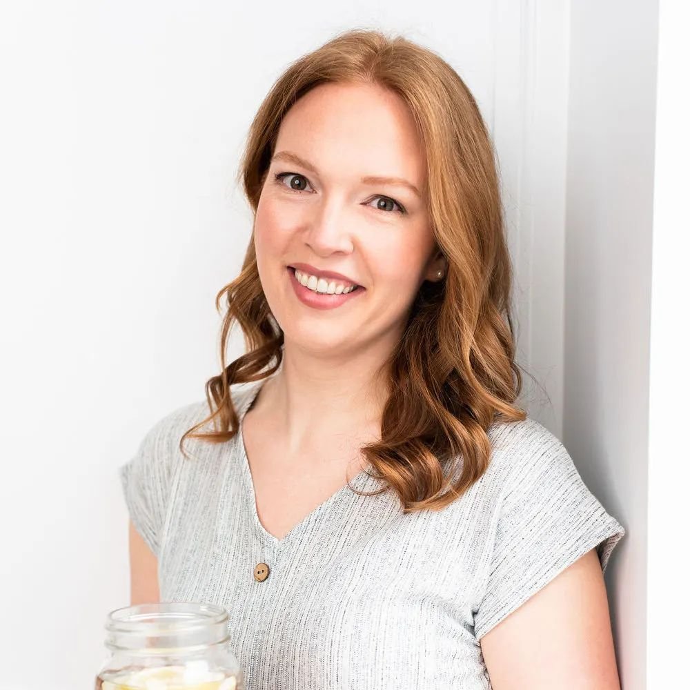We are so very lucky to have not just one new ND joining Folia Fertility, but TWO! 

A huge welcome to Dr. Shannon Vander Doelen, ND! Shannon has a decade of experience working with folks like you on their fertility journeys. She has also been vocal 