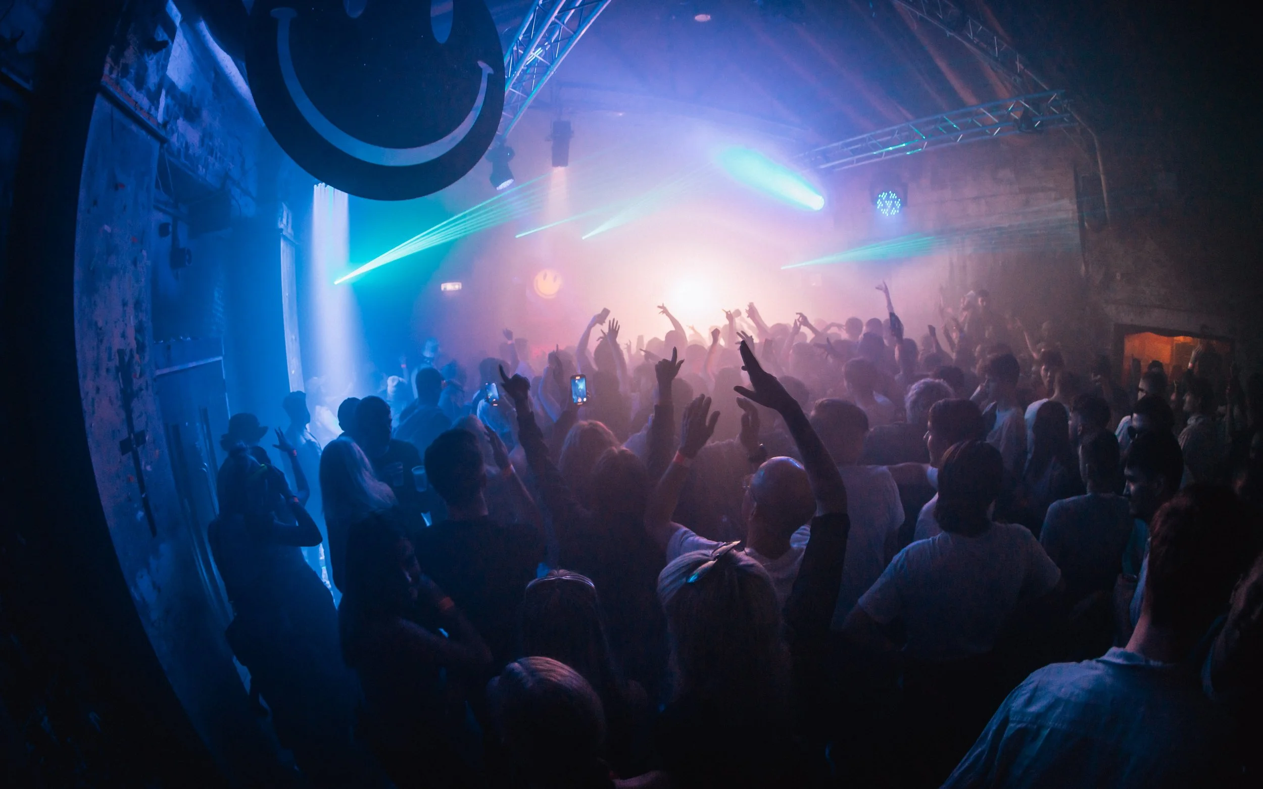 crowd goes wild at Boombox circus