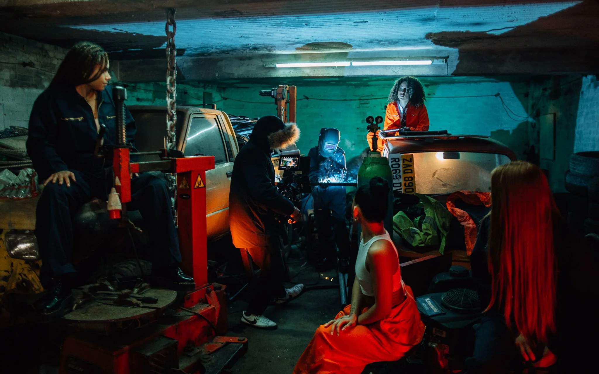  girls welding
