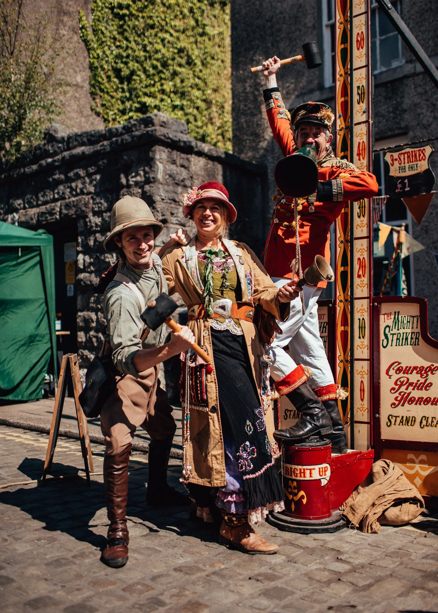  Interactive performers at a street festival