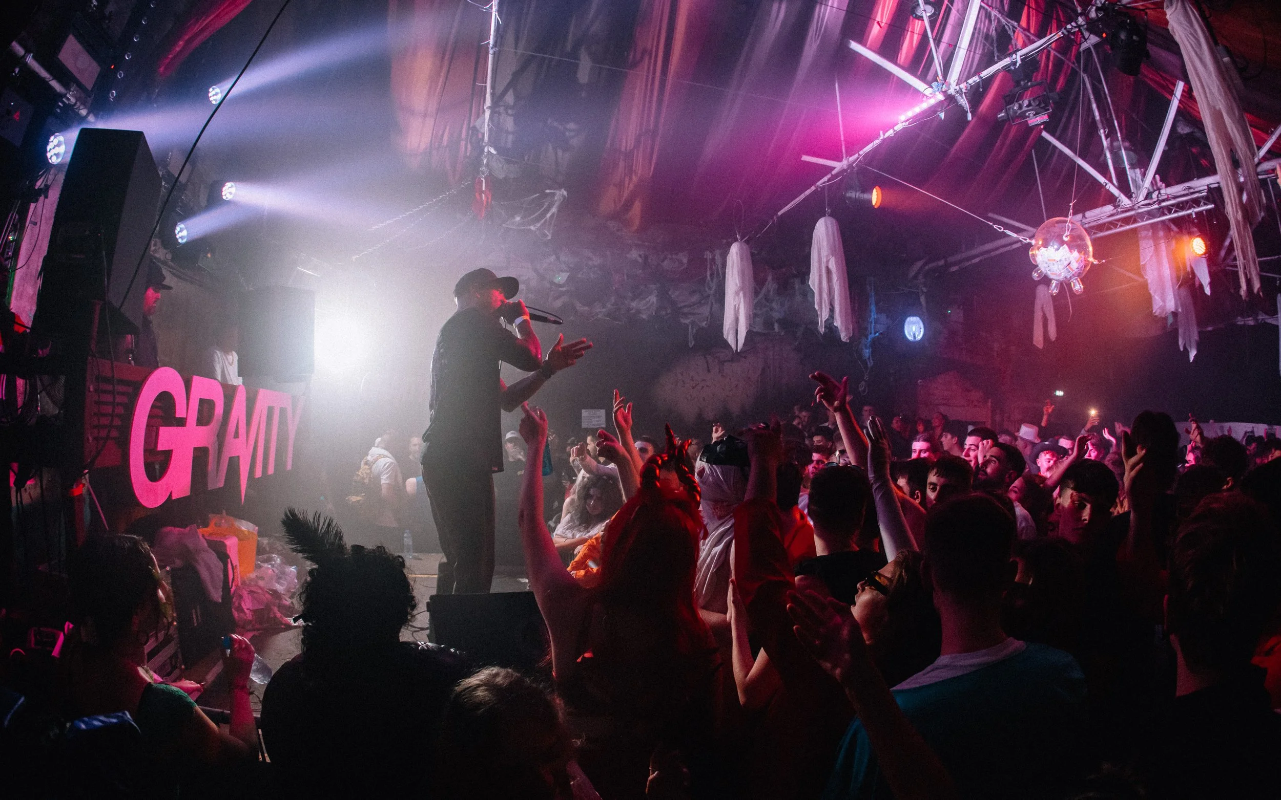 MC at gravity