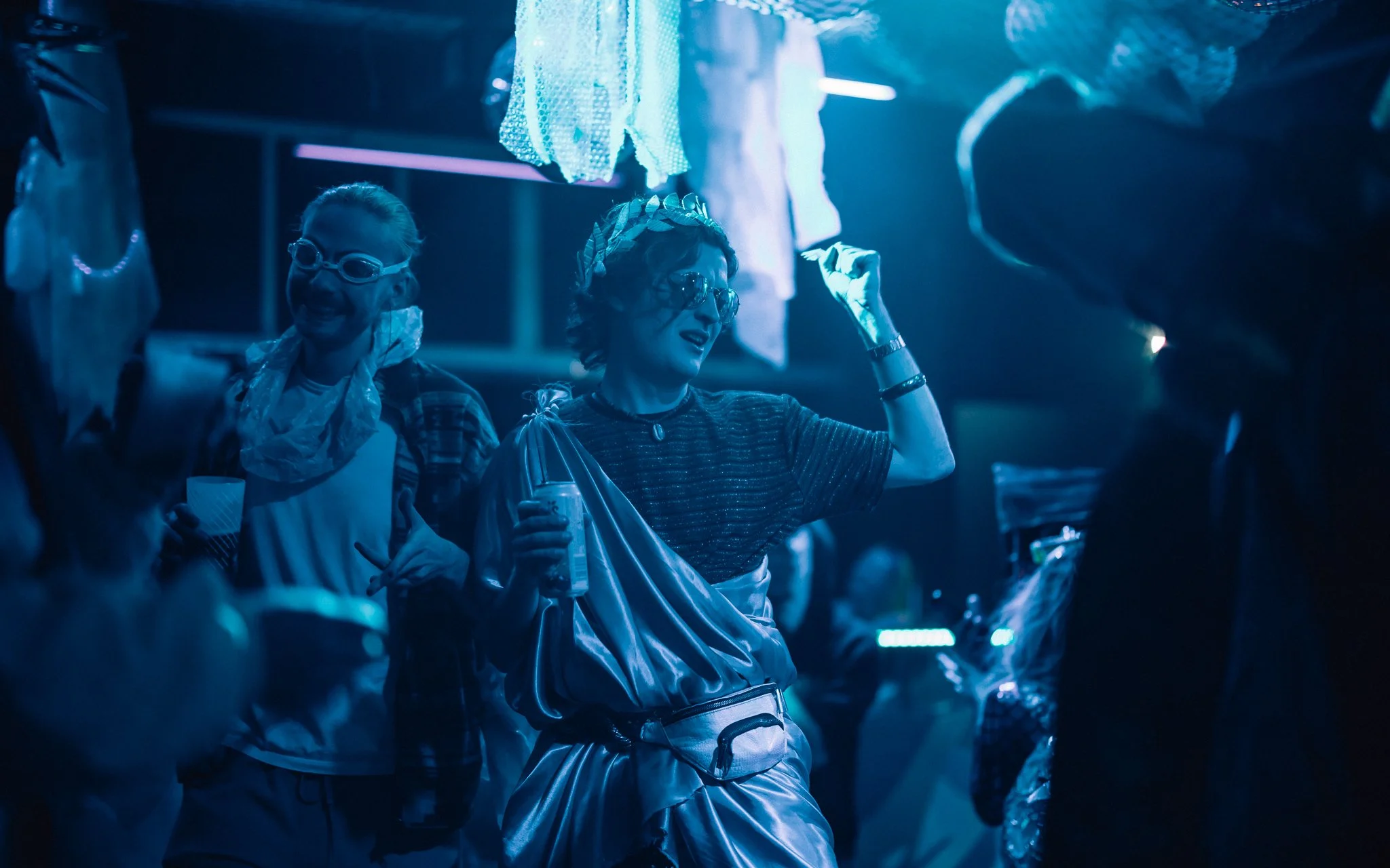  man dancing in nightclub