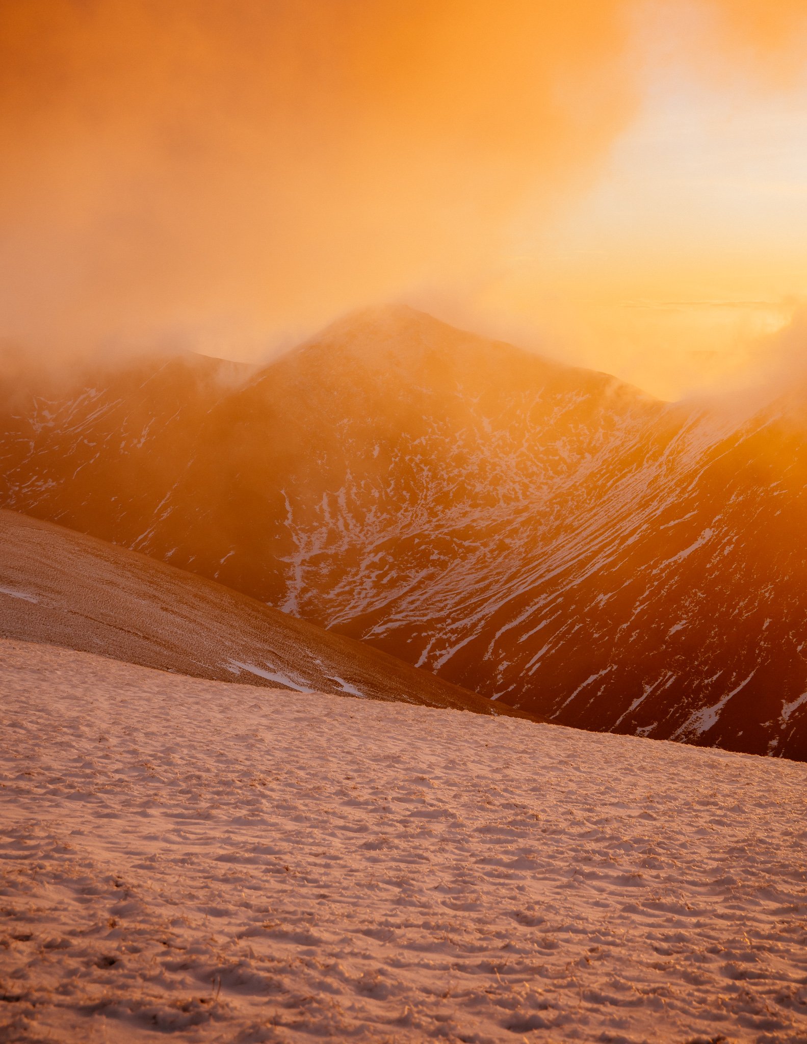  Sunset on snowy mountains, Lake District