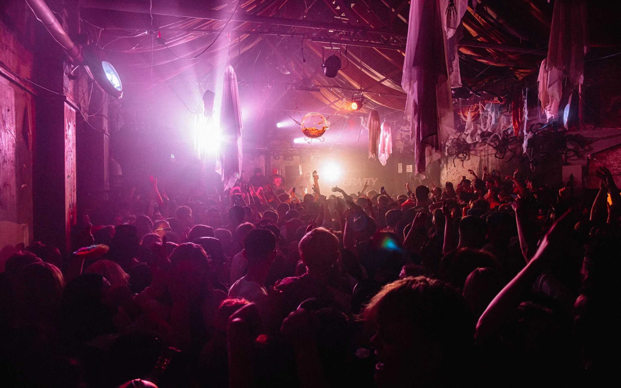  call shot in nightclub