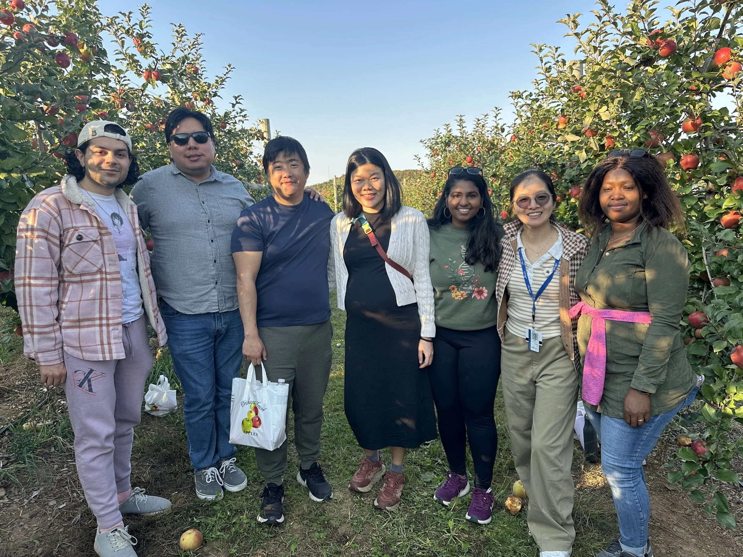 Lab apply picking event!