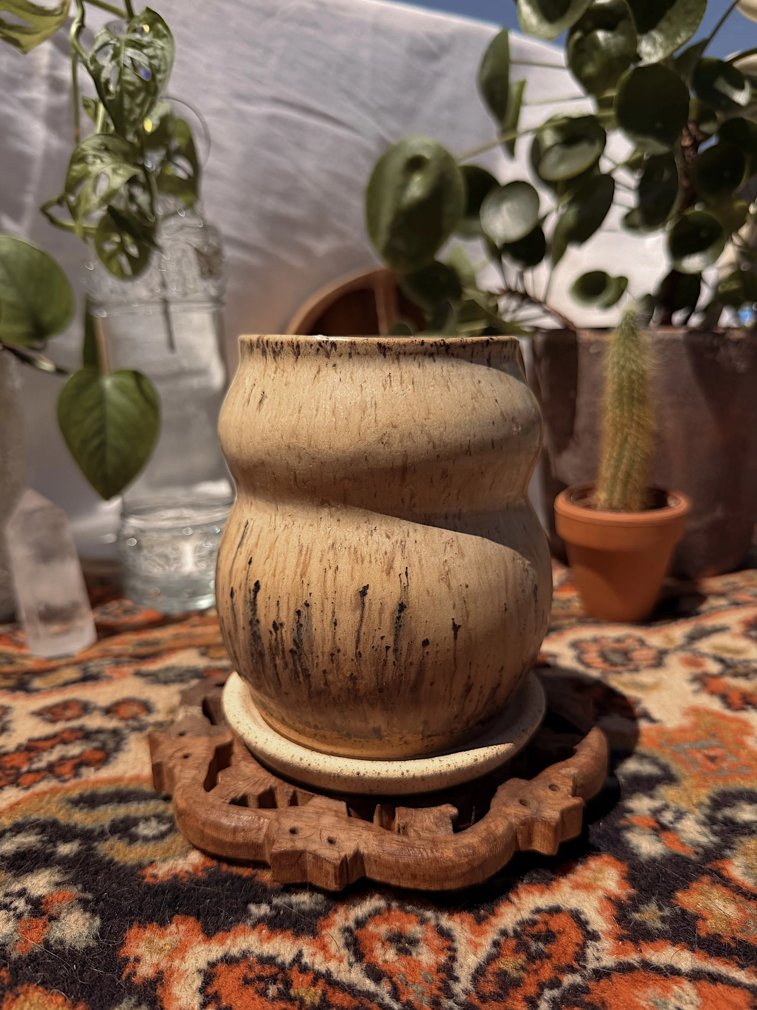Sandy Speckle Planter