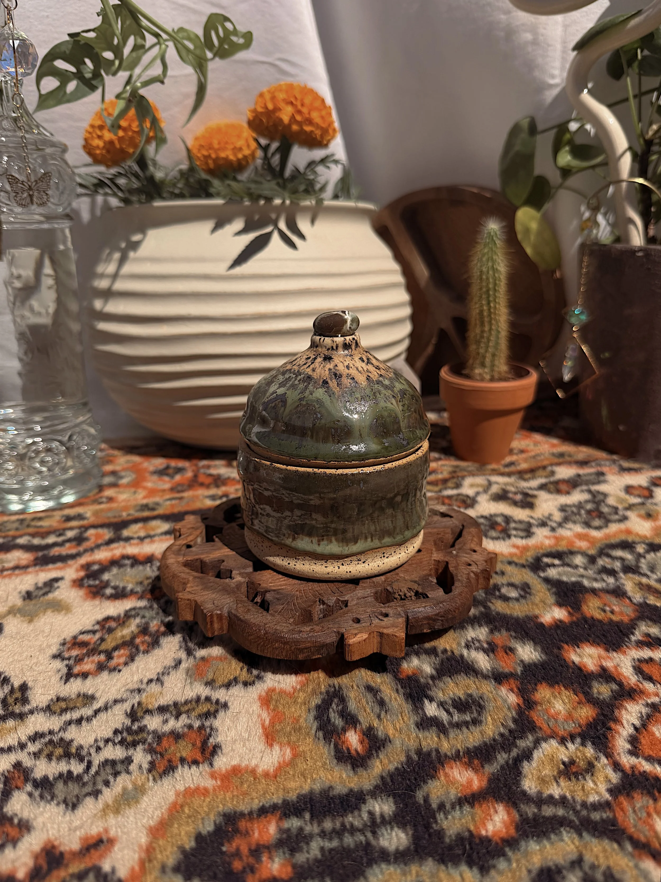Green Sardonyx Jar