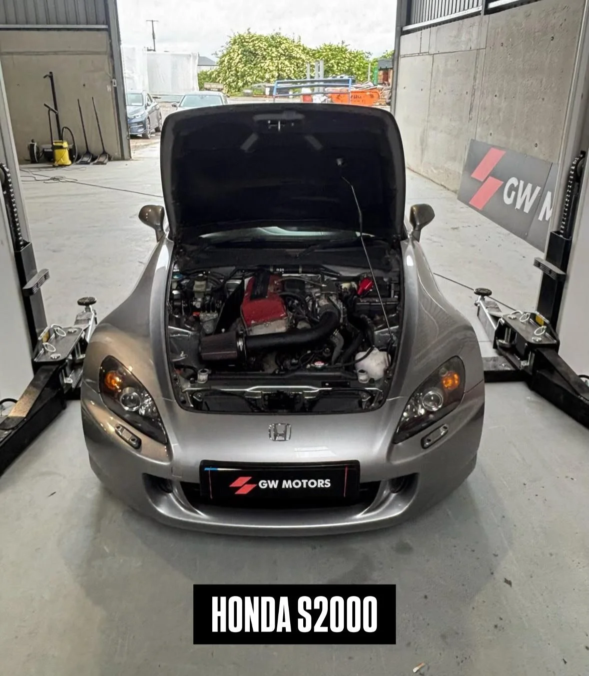 Honda S2000 out of storage for the summer, in for maintenance with us 💨 

📍GW Motors, Dunshaughlin