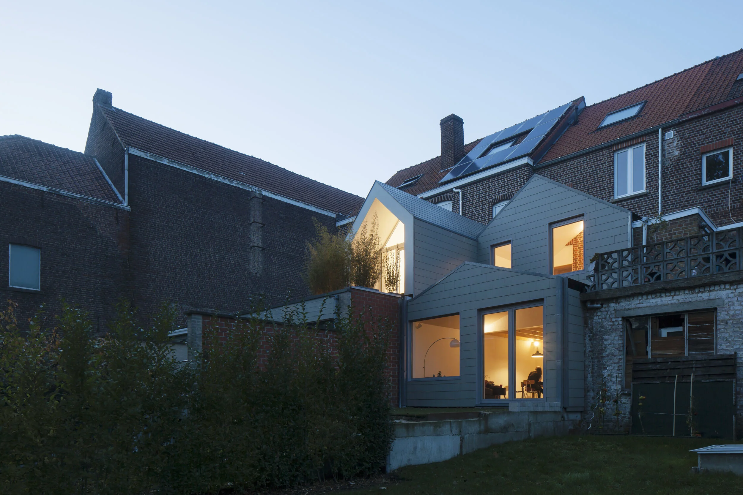 HOUSE FOR TWO NEIGHBOURS