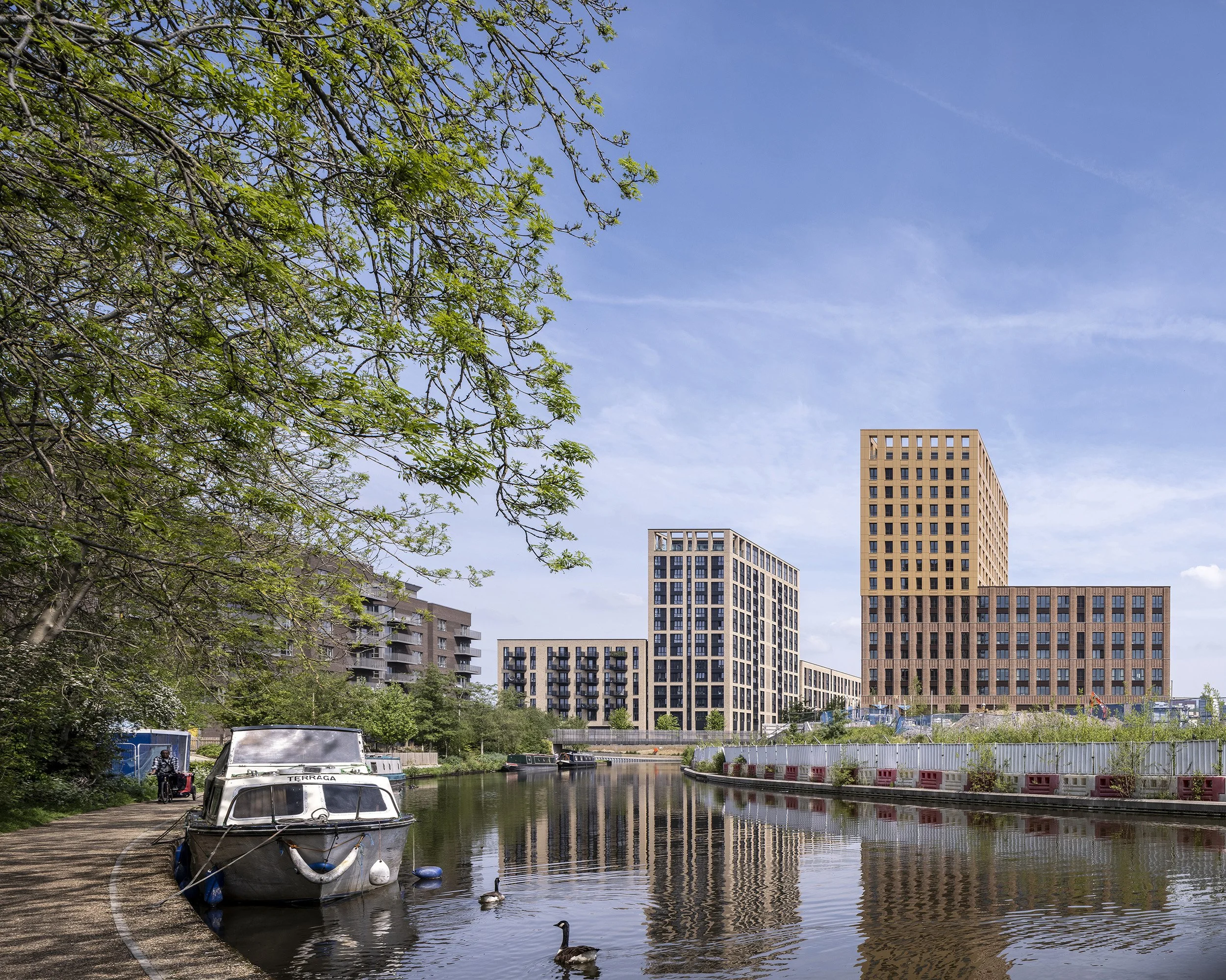 Kilian O’Sullivan Award Winning London Based Architectural Photographer & Interiors Photographer HTA Design Greenford Quay