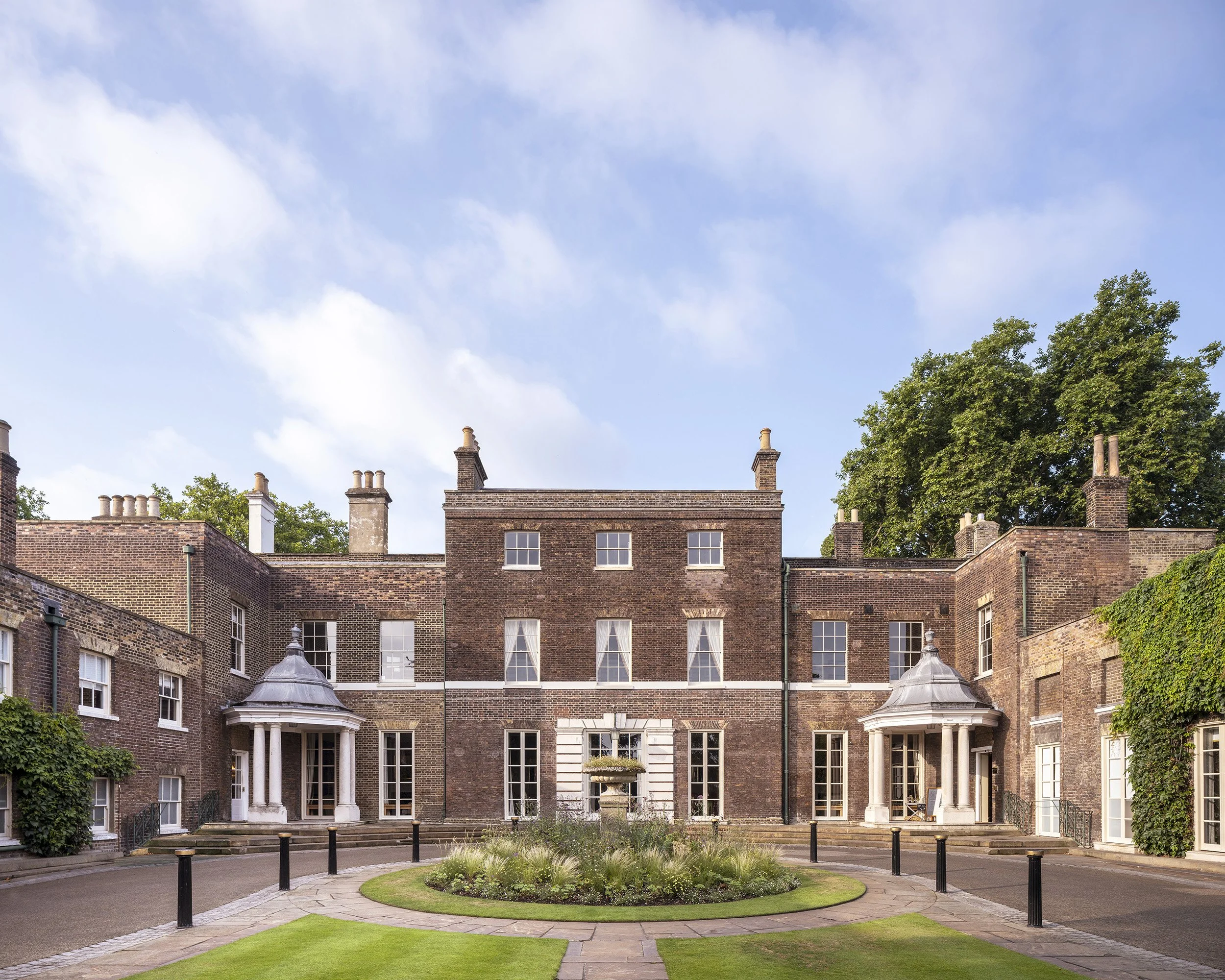 Kilian O’Sullivan Award Winning London Based Architectural Photographer & Interiors Photographer Brasserie 1869 at The Hurlingham Club Jestico Whiles