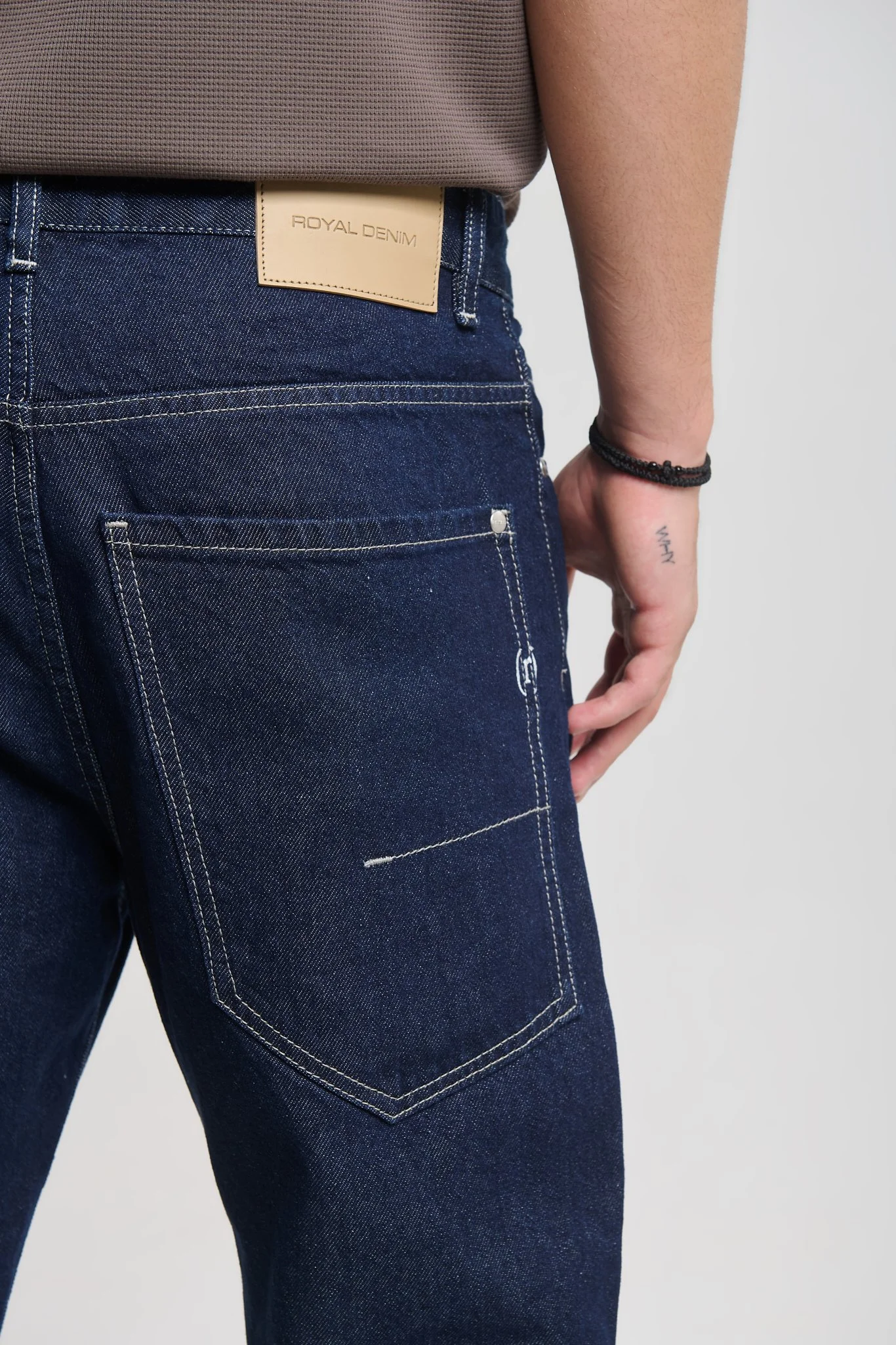 royal denim 119.jpg