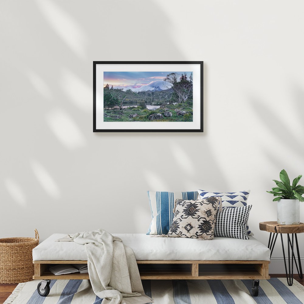 barn-bluff-lake-windermere_600-x-337mm_50mm_zeppelin-slim_interior-lounge.jpg