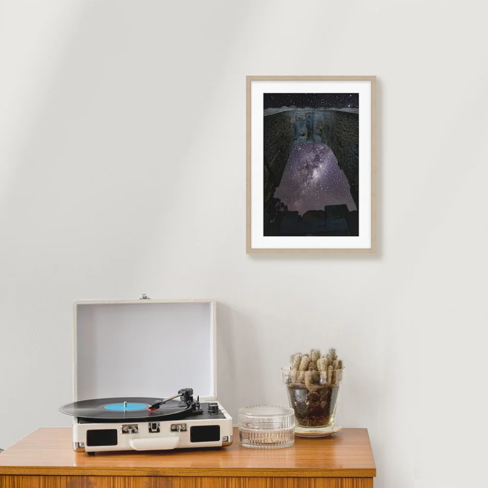 grand-duke-mine-milky-way_400-x-600mm_50mm_springfield_interior-record-player.jpg