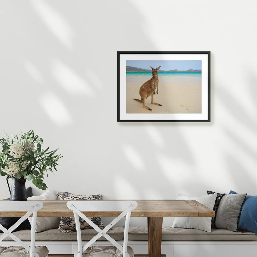 lucky-bay-wallaby_600-x-422mm_50mm_zeppelin-slim_interior-kitchen-table.jpg