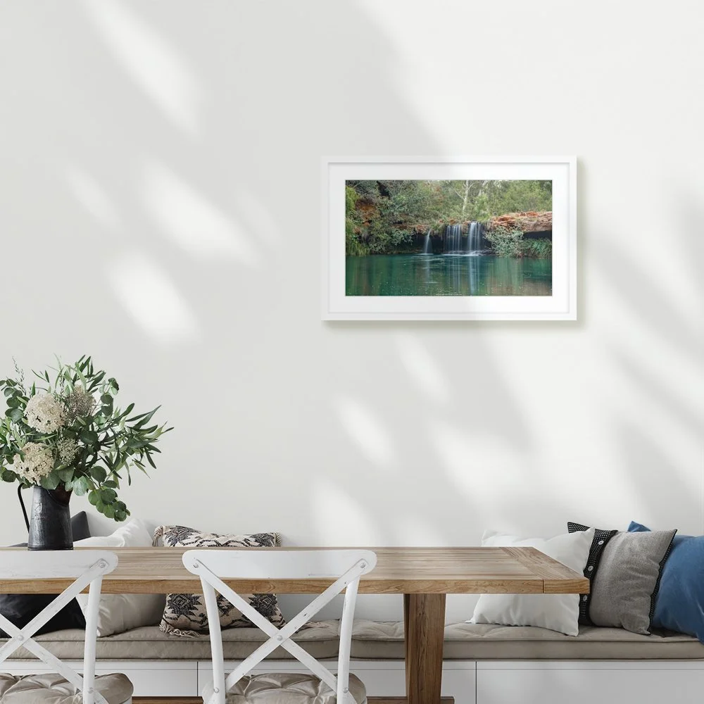fern-pool_600-x-337mm_50mm_lennon-slim_interior-kitchen-table.jpg