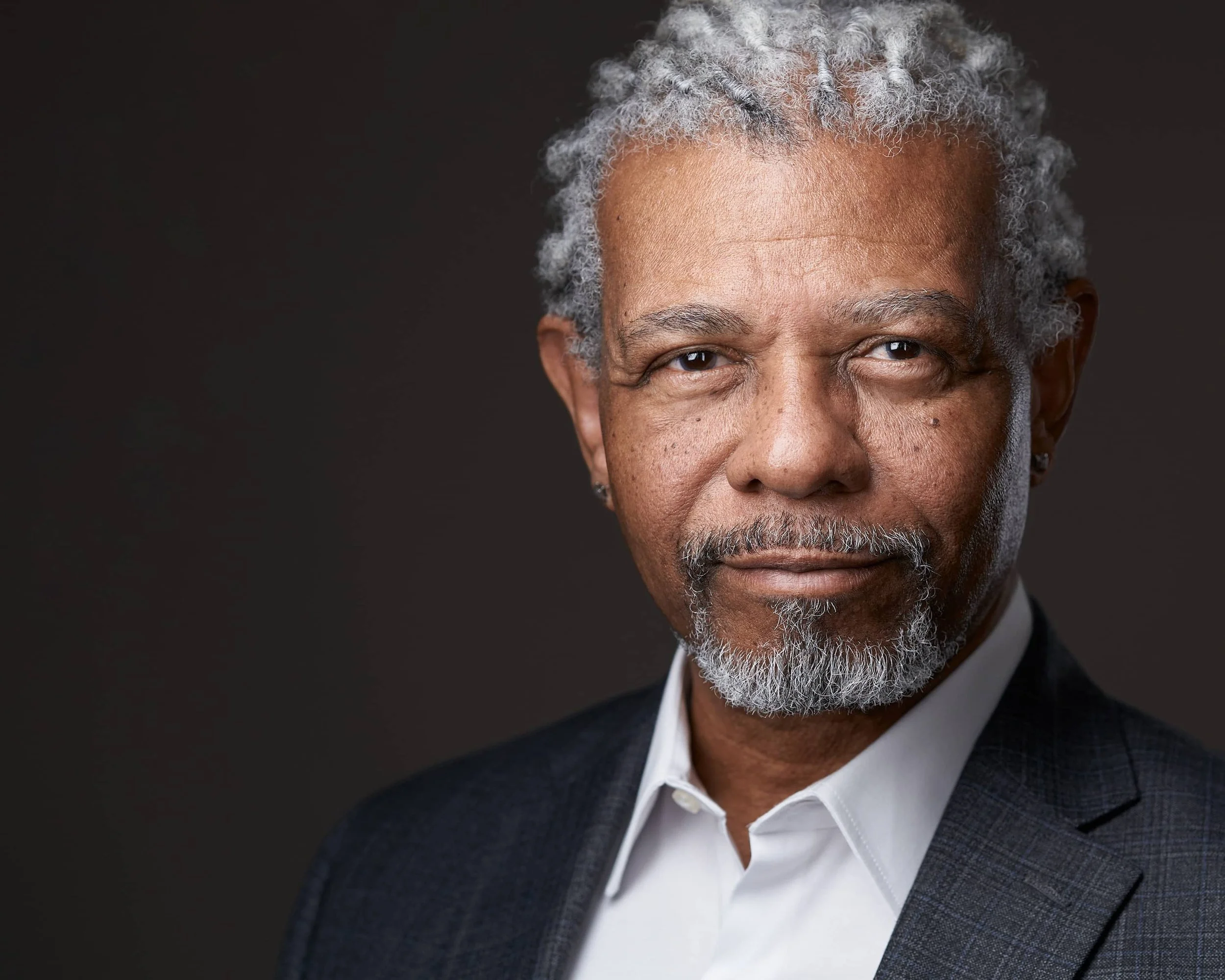 Toron Photography - Headshots portfolio image 7