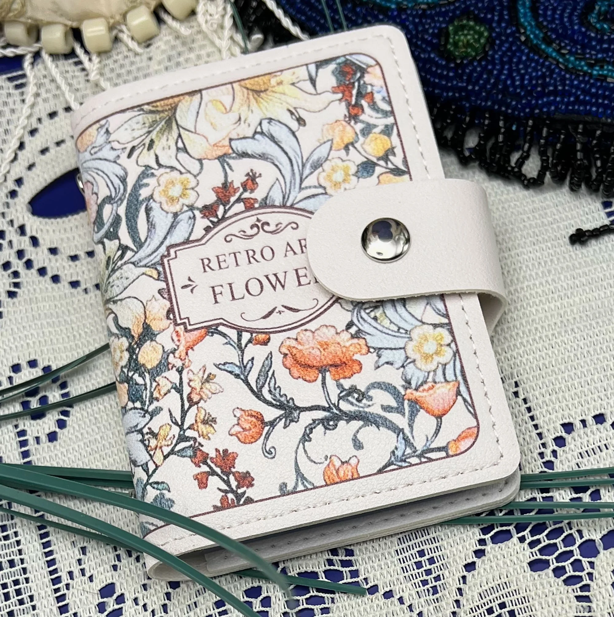 Floral cards holder