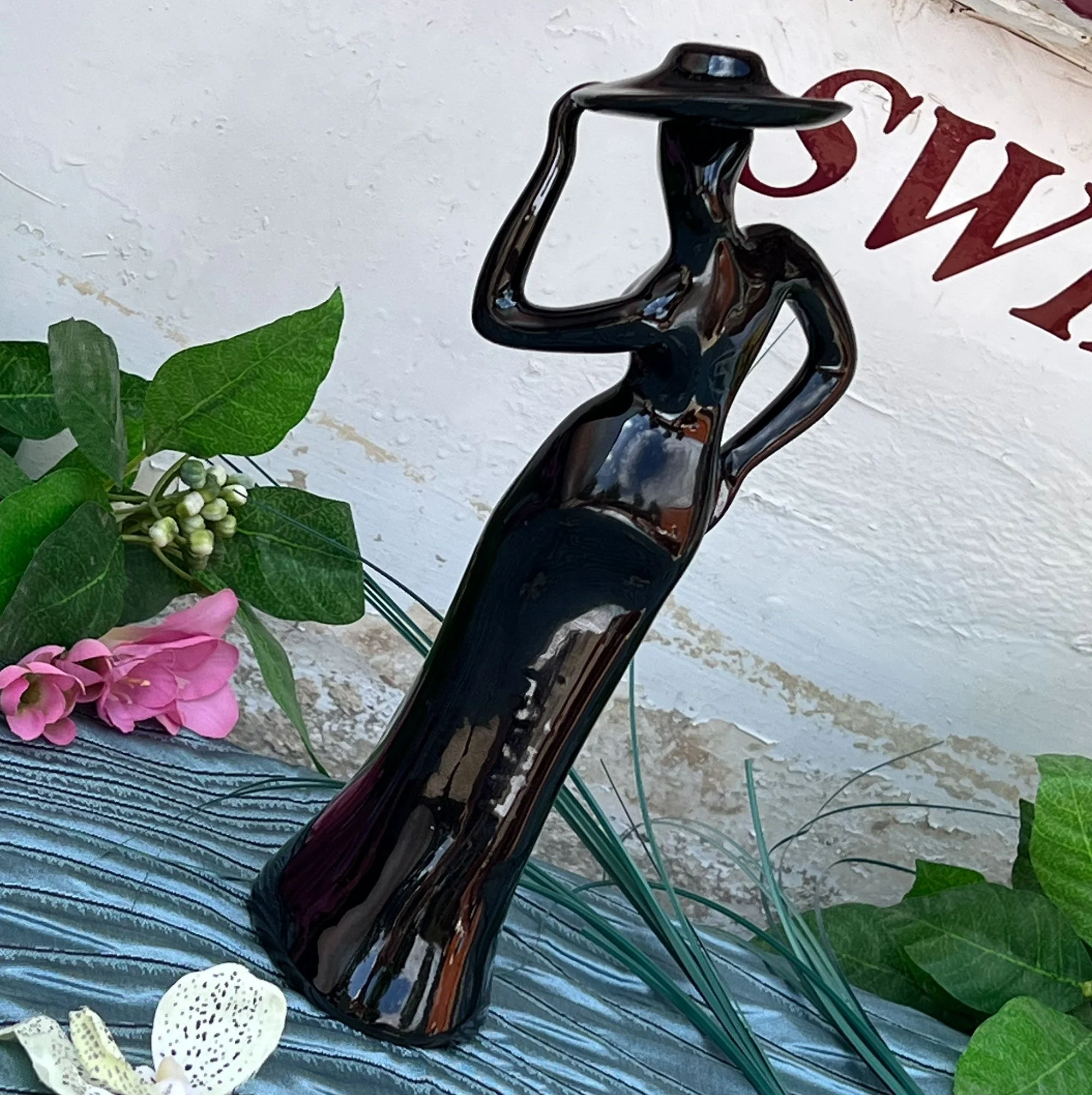 lady2-pod82.jpg