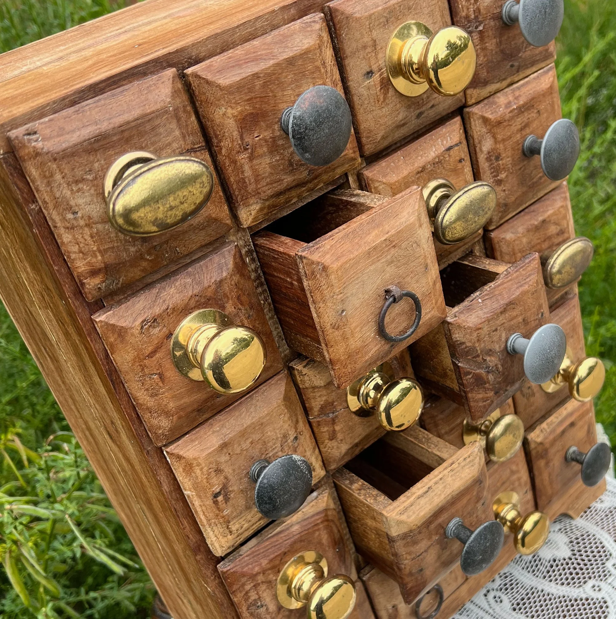 drawers4-pod69.jpg